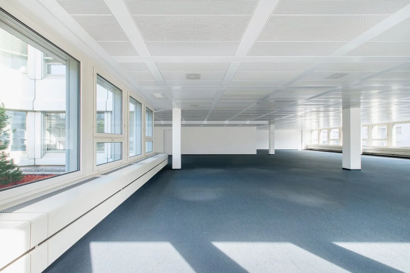 BLOCK 22: Your new business location - Photo 3 of 5