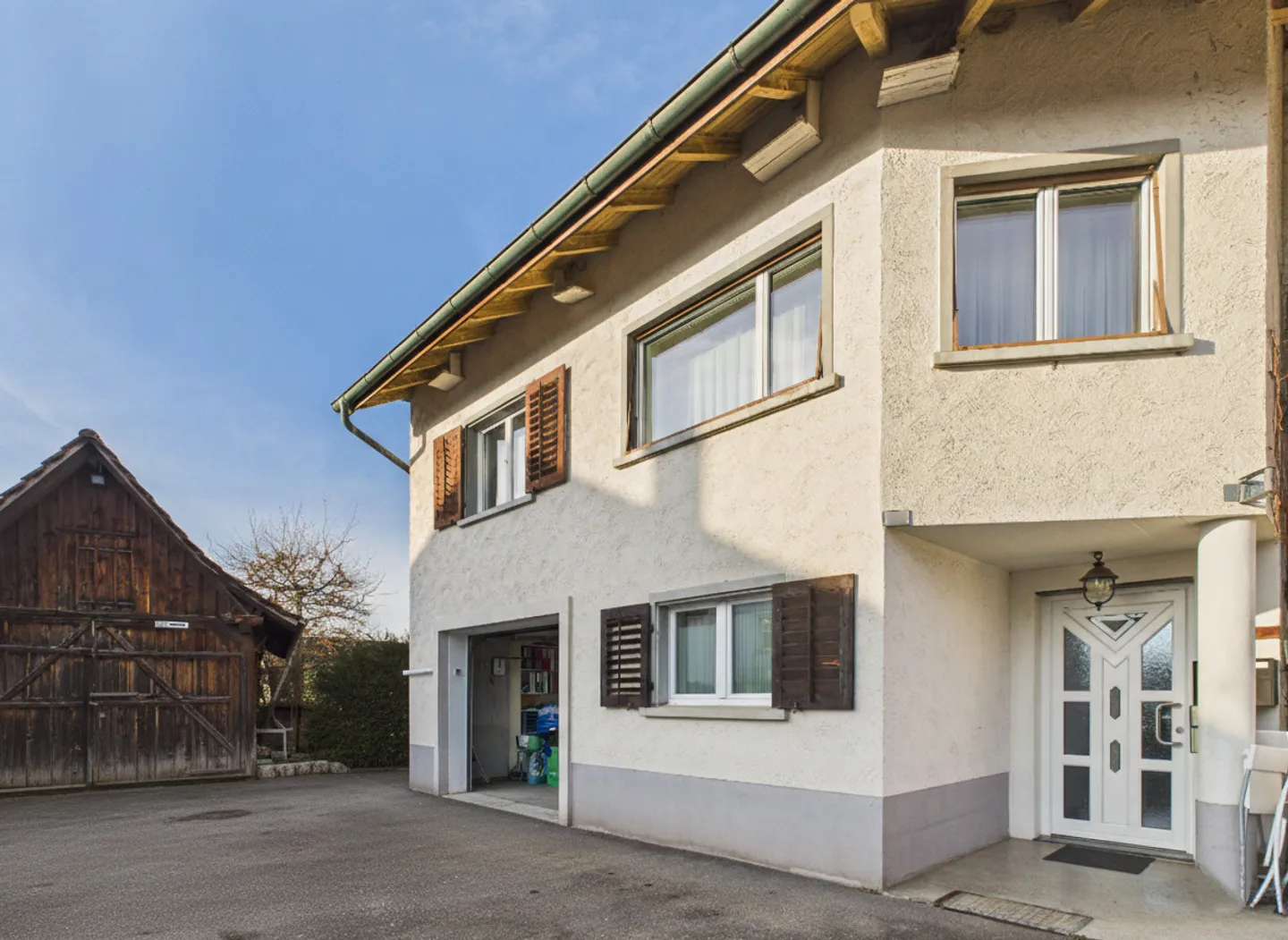 Charming Row House in Volketswil - Photo 11 of 14