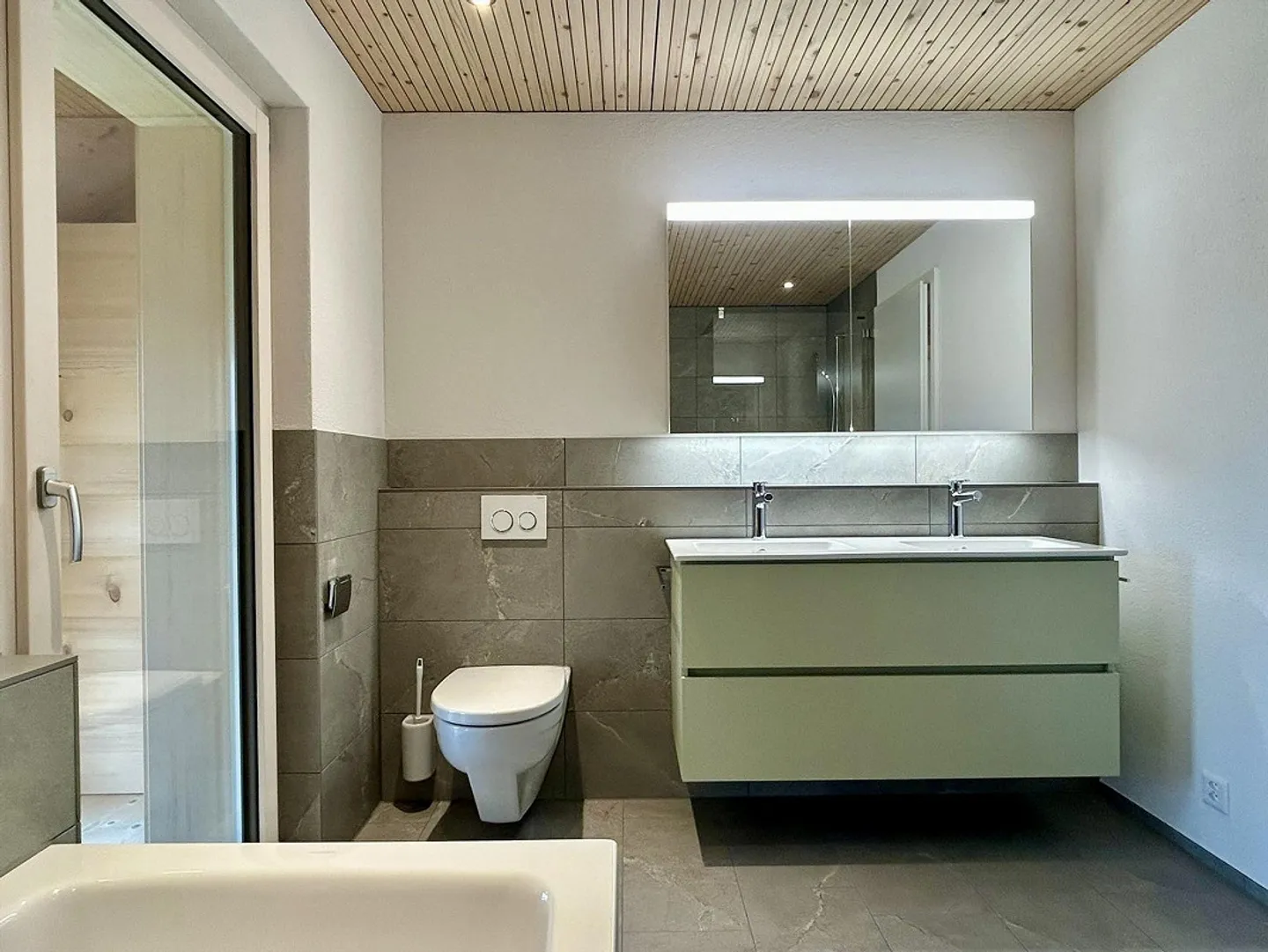 «Erstbezug von charmantem 2-Familienhaus im idyllischen Entlebuch» - Foto 15 von 17