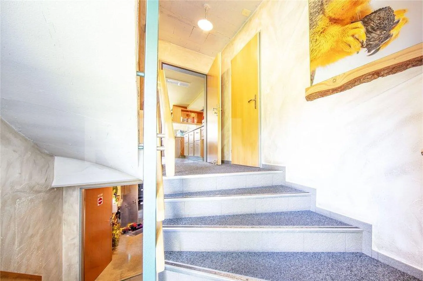 Grande casa con appartamento di 5,5 stanze e ristorante, Sattel-Hochstuckli SZ - Foto 11 di 13