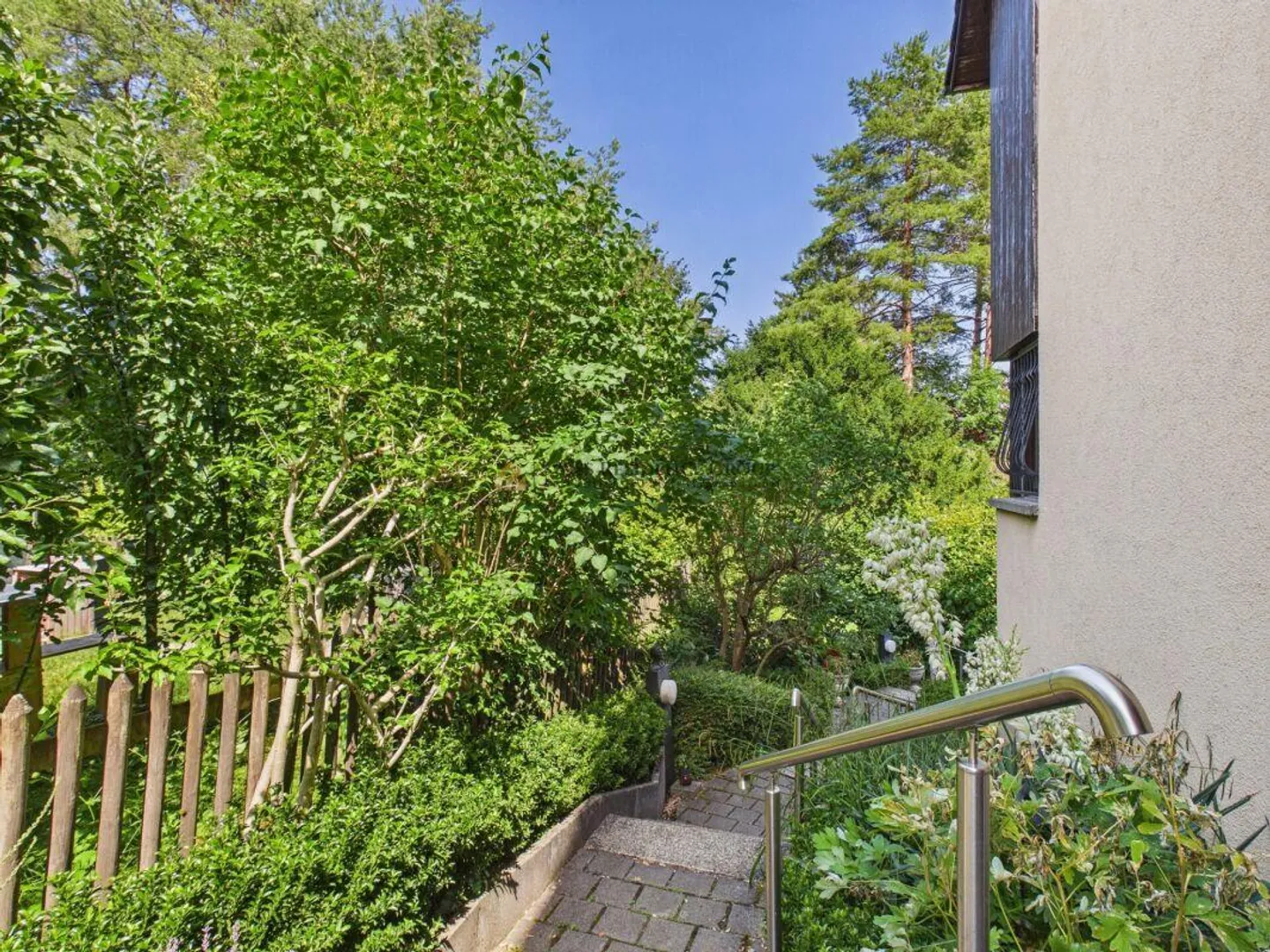 Vivere da sogno ai piedi dell'Üetliberg - Elegante casa bifamiliare di 6,5 stanze - Foto 20 di 24
