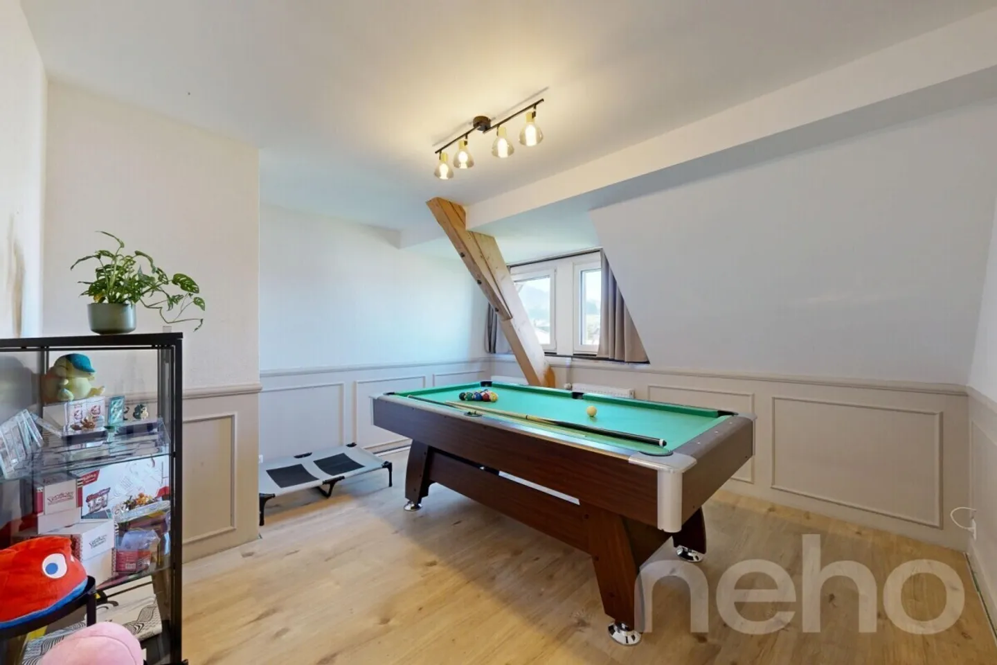 Magnificent renovated detached house - Photo 8 of 12