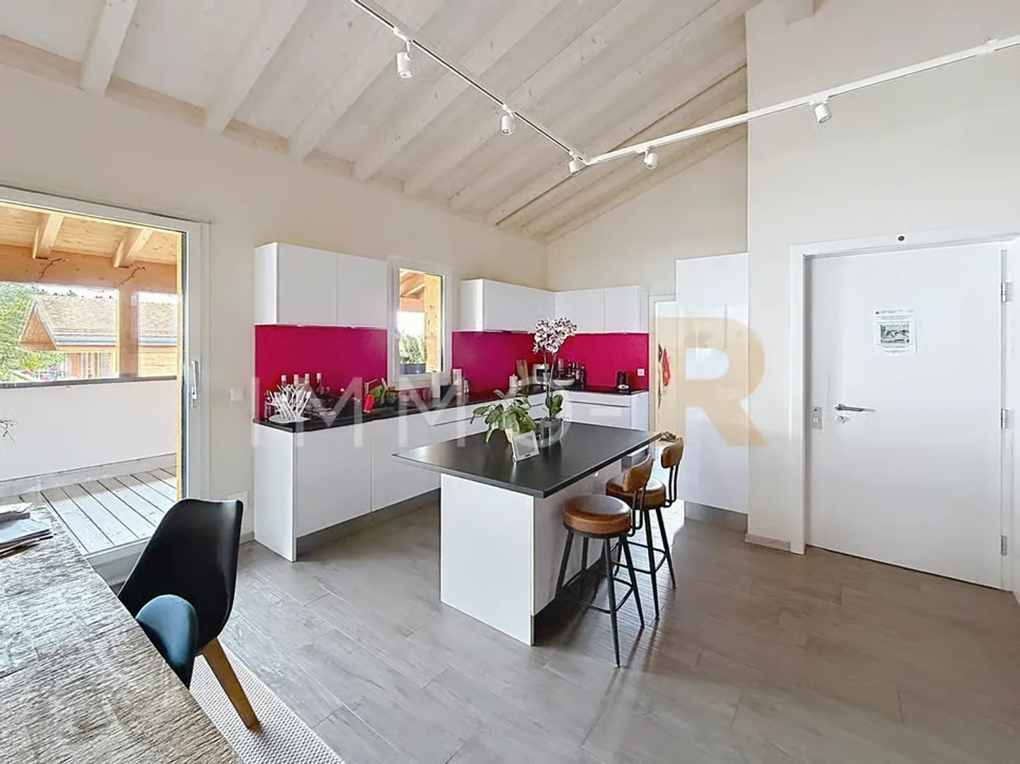 Magnificent attic 4.5 rooms and mezzanine - Photo 5 of 13