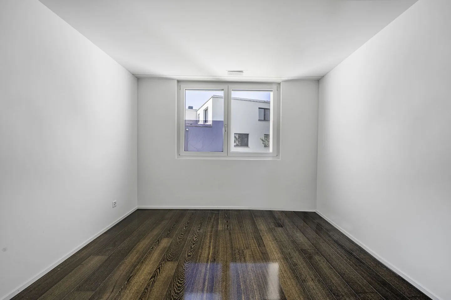 MODERN LIVING 4.5 Room Apartment with Lots of Comfort and Sunny Terrace. - Photo 6 of 13