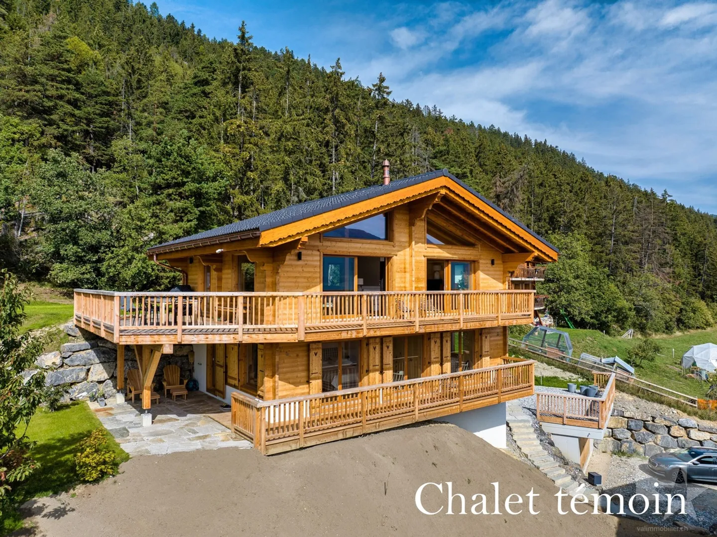 200 m2 Chalet zu bauen auf einem 1213 m2 Grundstück - Foto 1 von 11