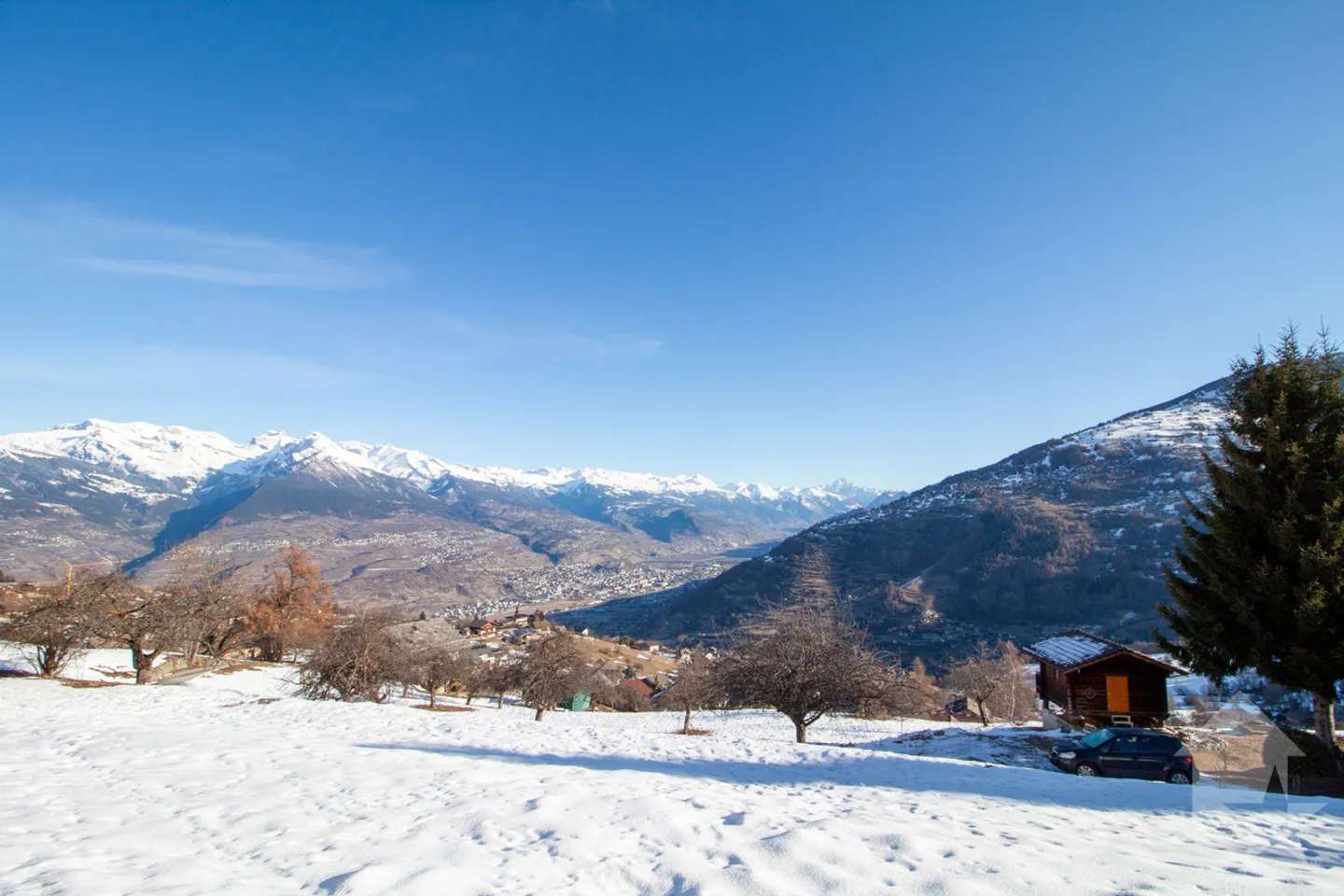 200 m2 Chalet zu bauen auf einem 1213 m2 Grundstück - Foto 2 von 11