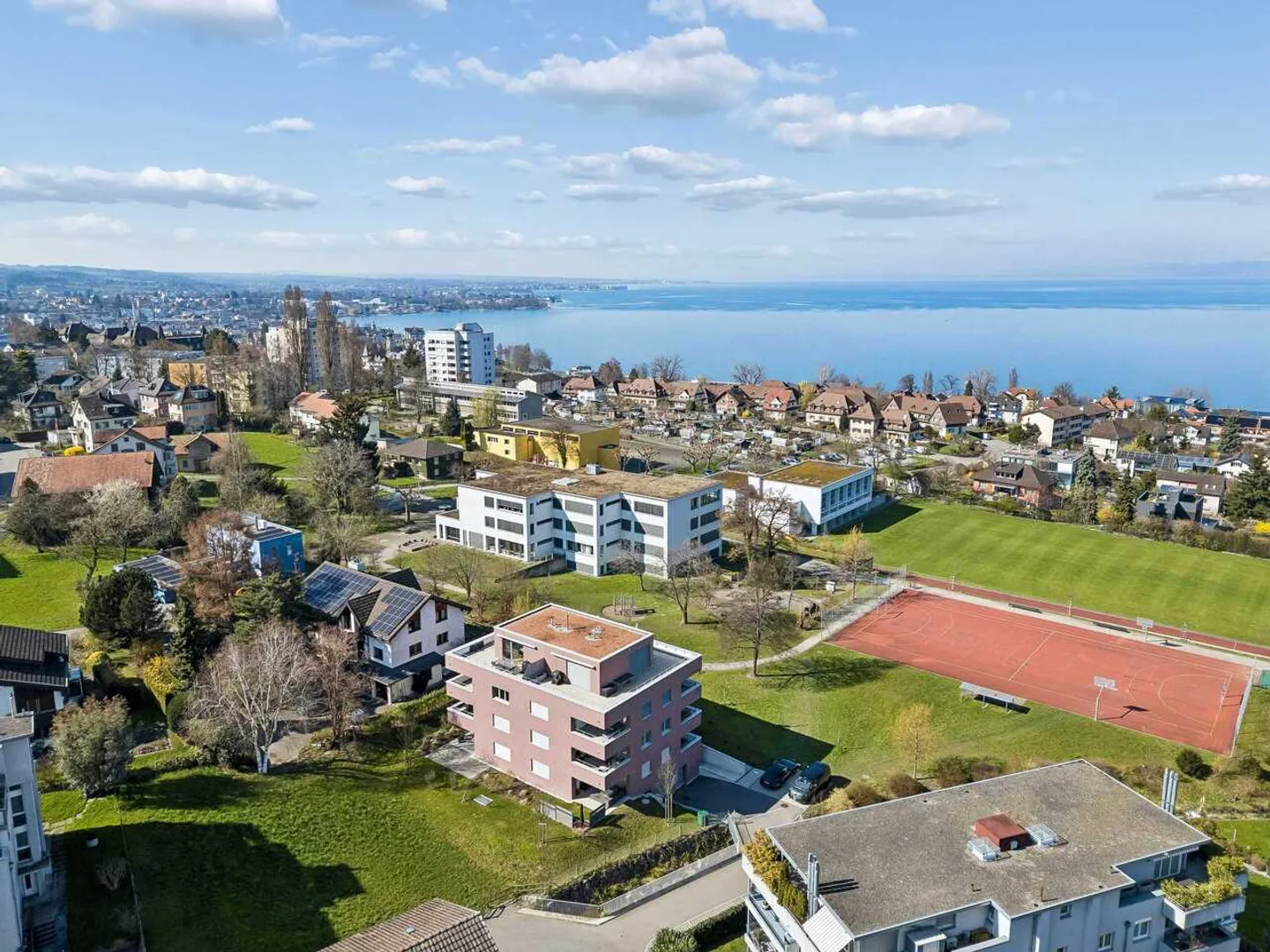 Rorschach : Maisonette de 4,5 pièces avec vue sur le lac à vendre - Photo 1 sur 13