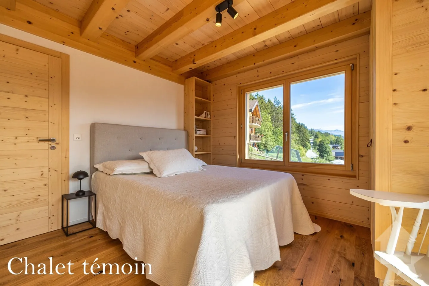 200 m2 Chalet zu bauen auf einem 1213 m2 Grundstück - Foto 6 von 11