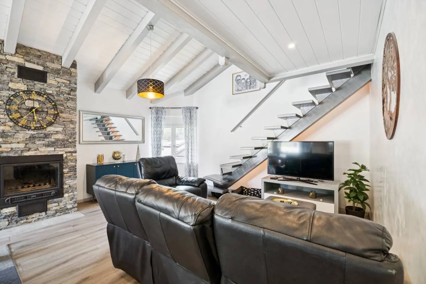 Appartement Charmant avec Jardin - Photo 3 sur 13