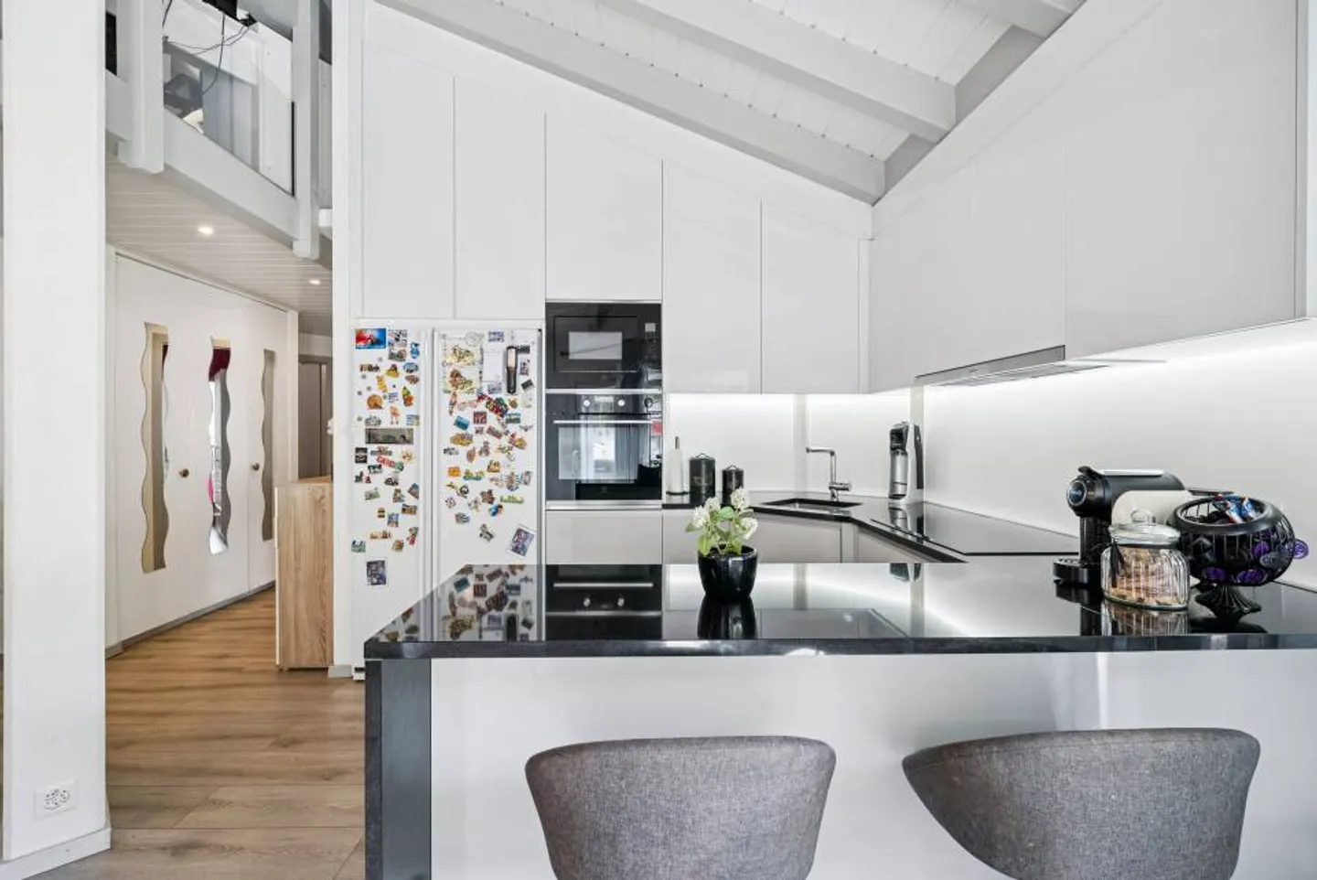 Appartement Charmant avec Jardin - Photo 4 sur 13