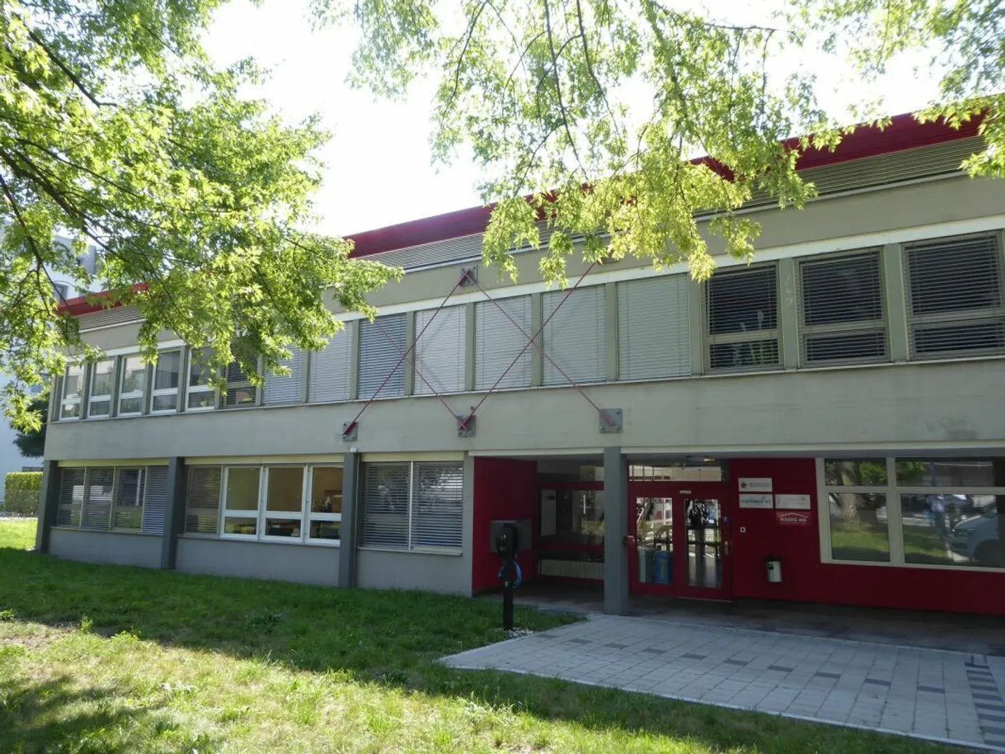 Uffici e spazi commerciali in una posizione ben collegata - Foto 10 di 12