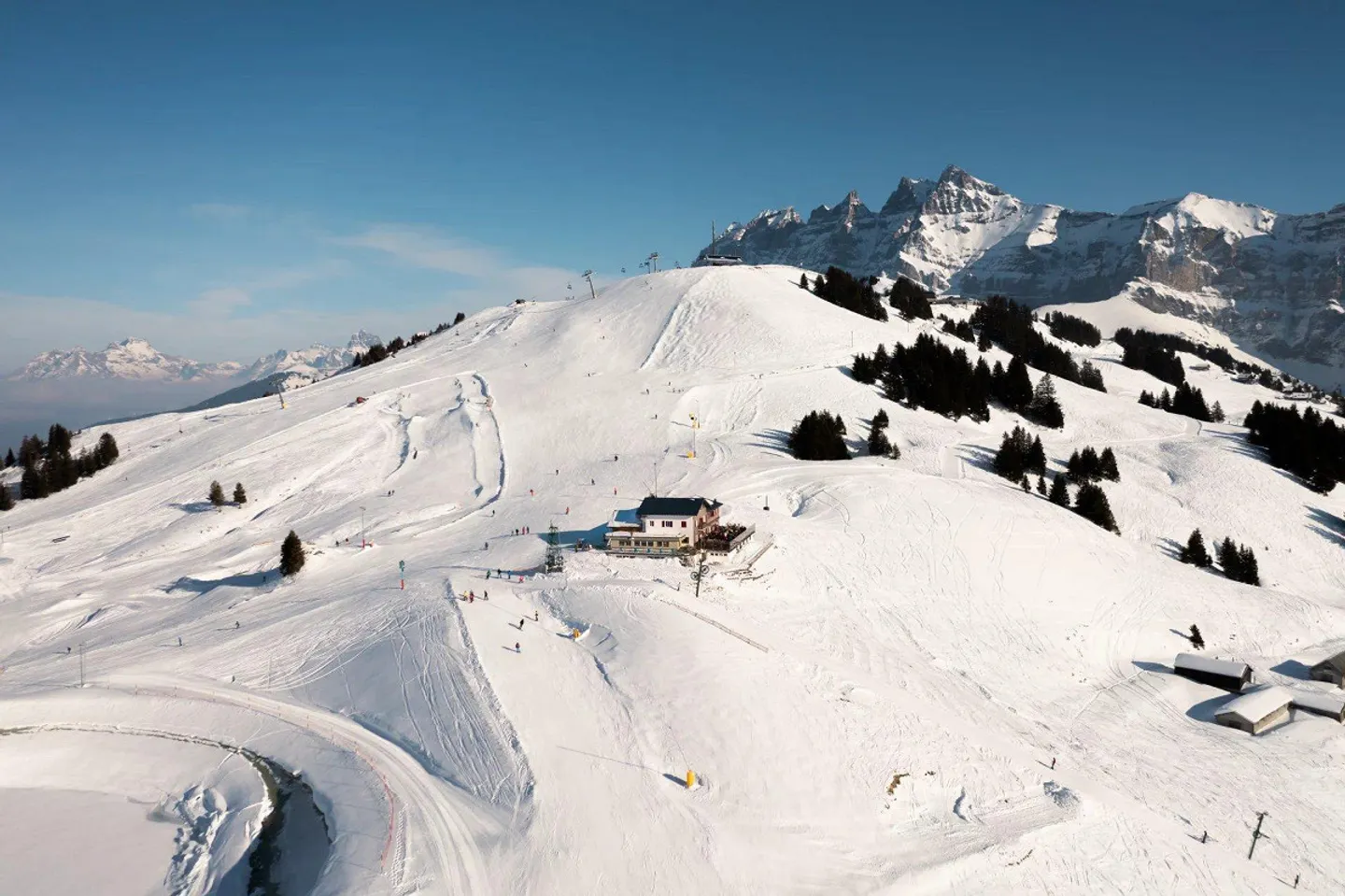 Chalet with Restaurant & Hotel - Photo 1 of 5