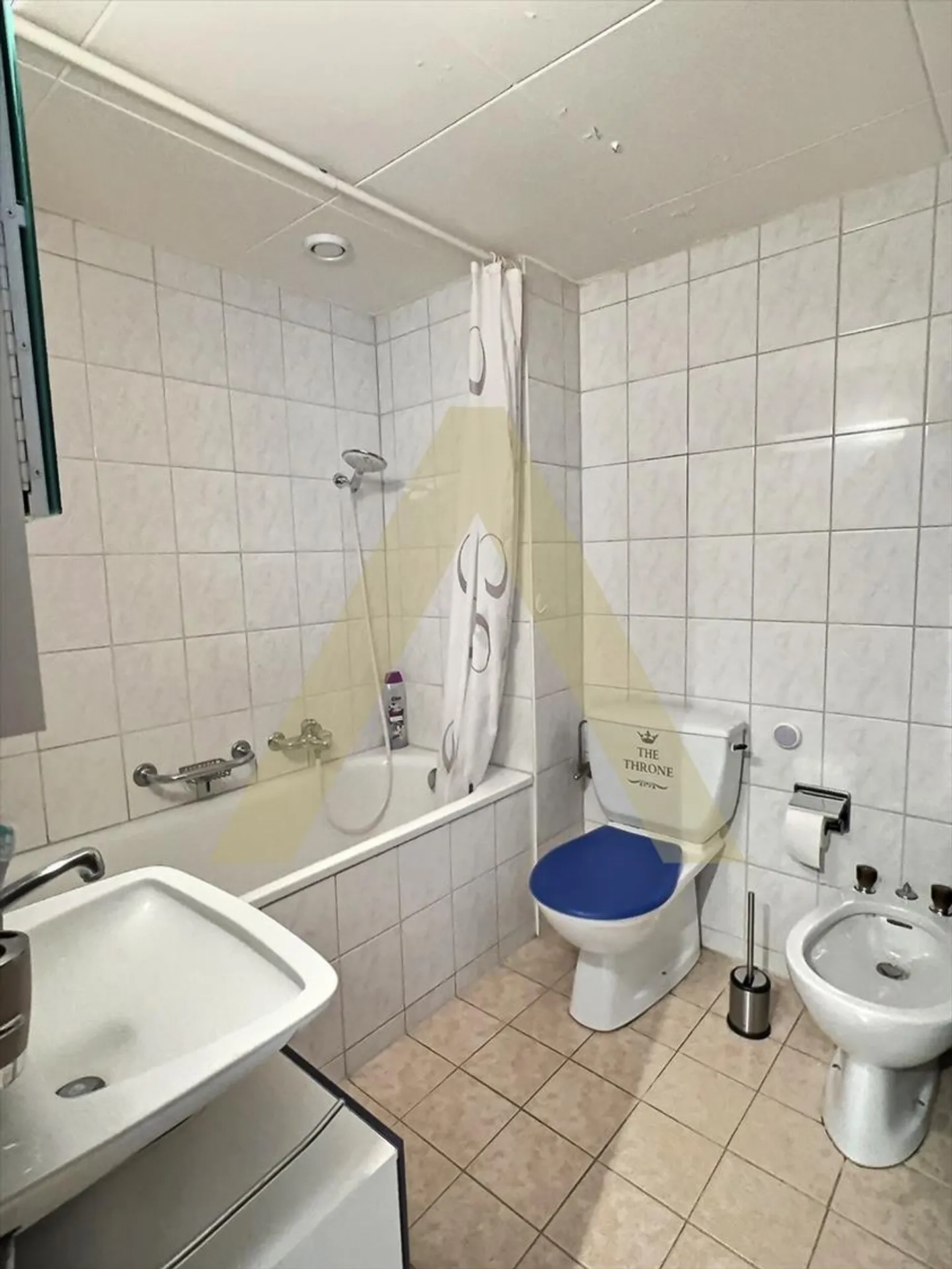 «Großes Studio nahe dem Zentrum von Crans-Montana» - Foto 4 von 7