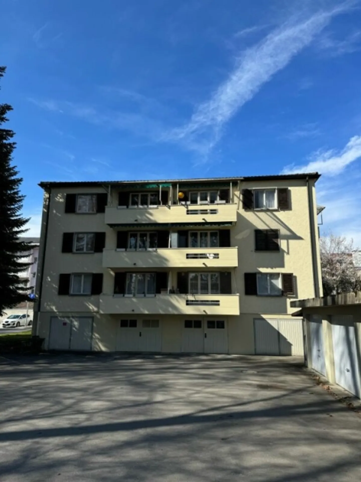 Oasis de détente au bord de l'étang - Charmant appartement de 3 pièces dans un éclat frais - Photo 1 sur 14