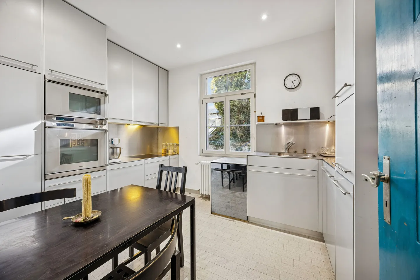 Wunderschöne Jugendstilvilla in Reinach - Foto 1 von 8