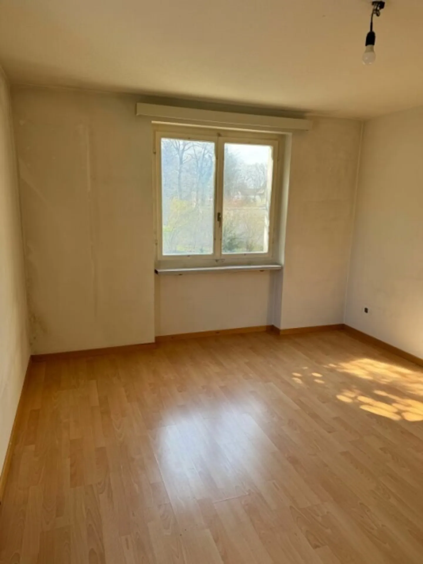 Oasis de détente au bord de l'étang - Charmant appartement de 3 pièces dans un éclat frais - Photo 5 sur 14