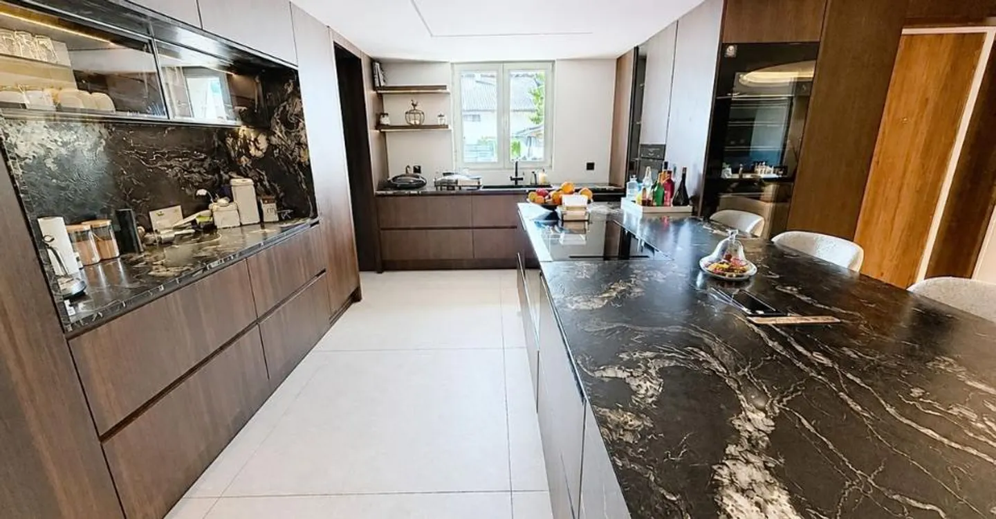 Elegance, spaciousness and breathtaking view - Photo 4 of 6