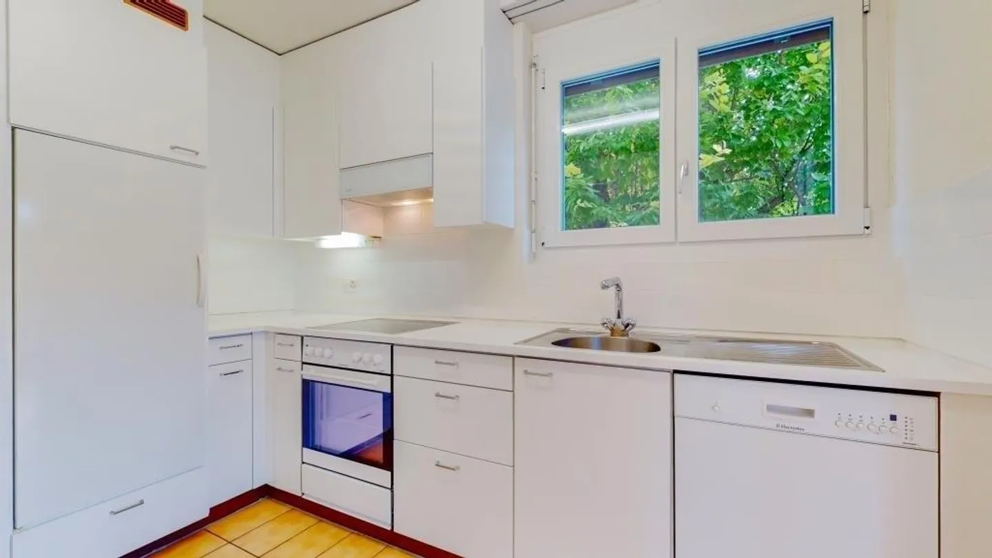 Apartment in a quiet neighborhood! - Photo 6 of 10