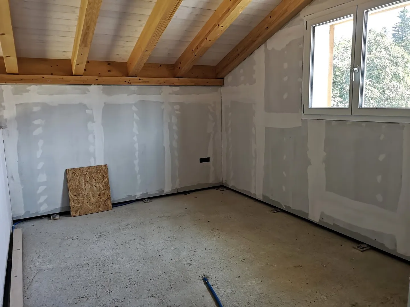 House with 4.5 rooms + gallery on the edge of Saignelégier, sold completely renovated - Photo 35 of 40