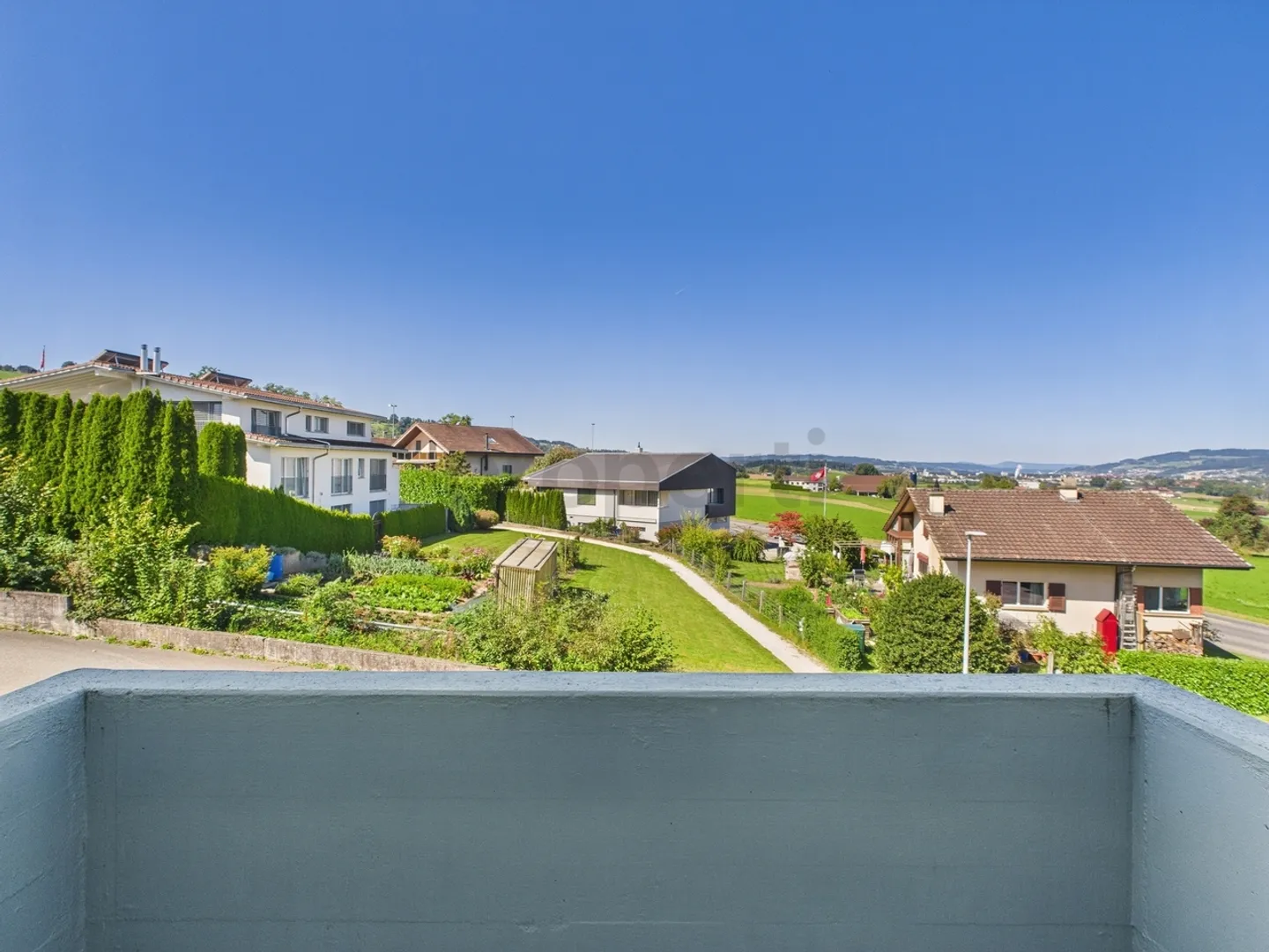 Occasione unica con vista lago, appartamento di 4,5 stanze con potenziale a Nottwil - Foto 10 di 13