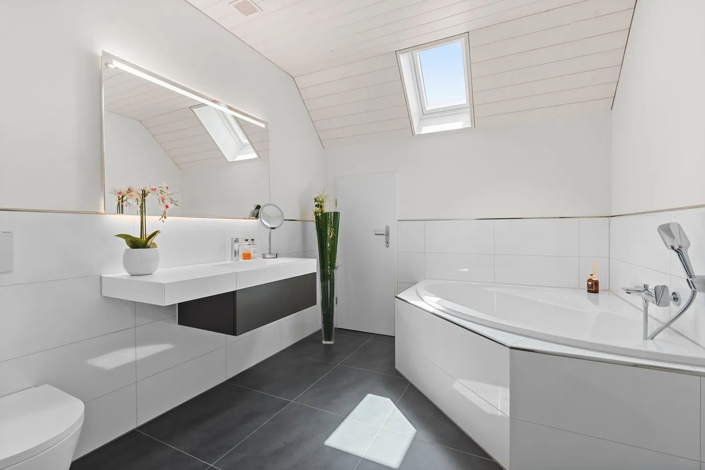 Vie exclusive – Appartement de 3,5 pièces avec accès privé par ascenseur - Photo 11 sur 15