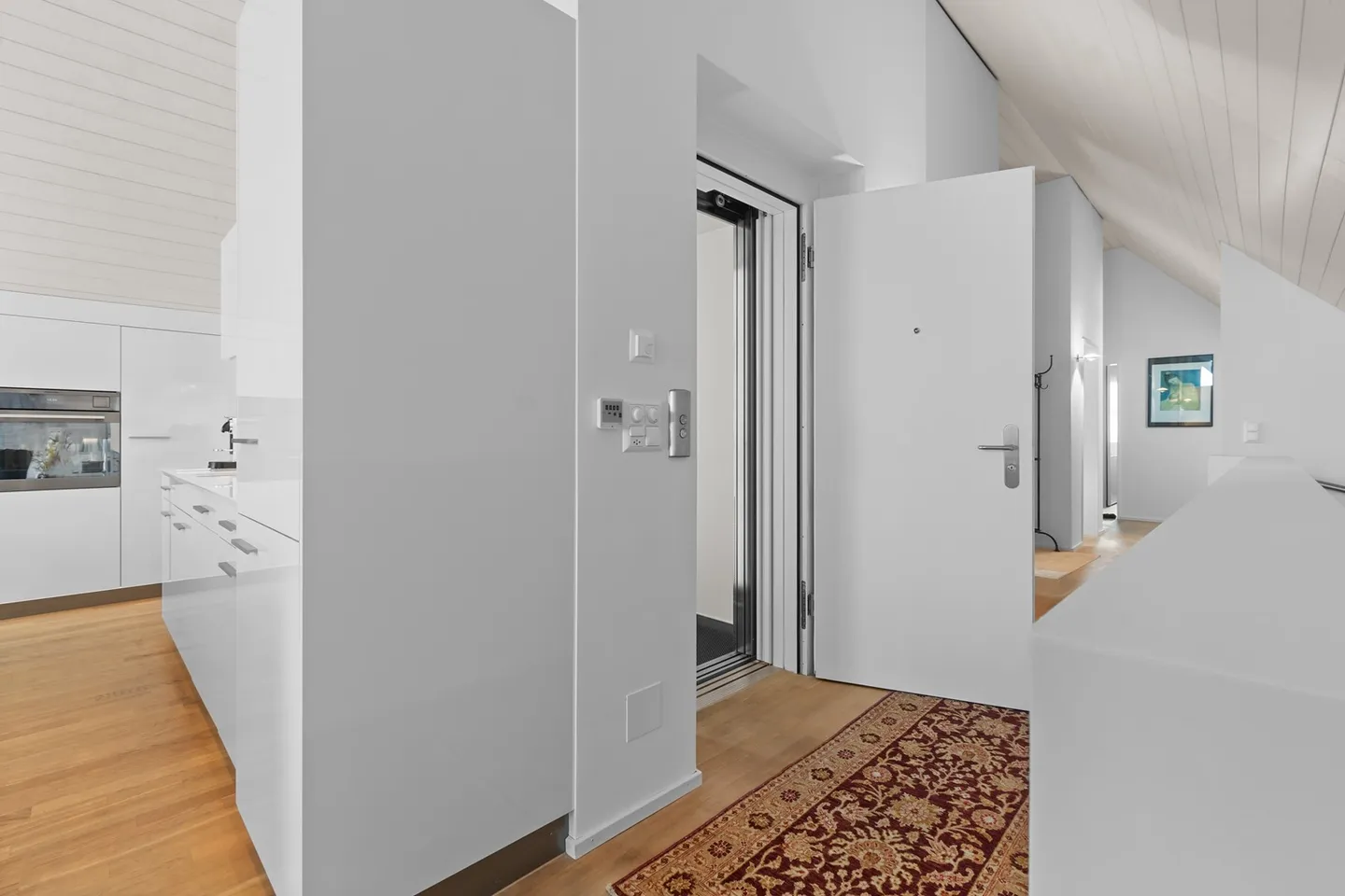 Vie exclusive – Appartement de 3,5 pièces avec accès privé par ascenseur - Photo 7 sur 15
