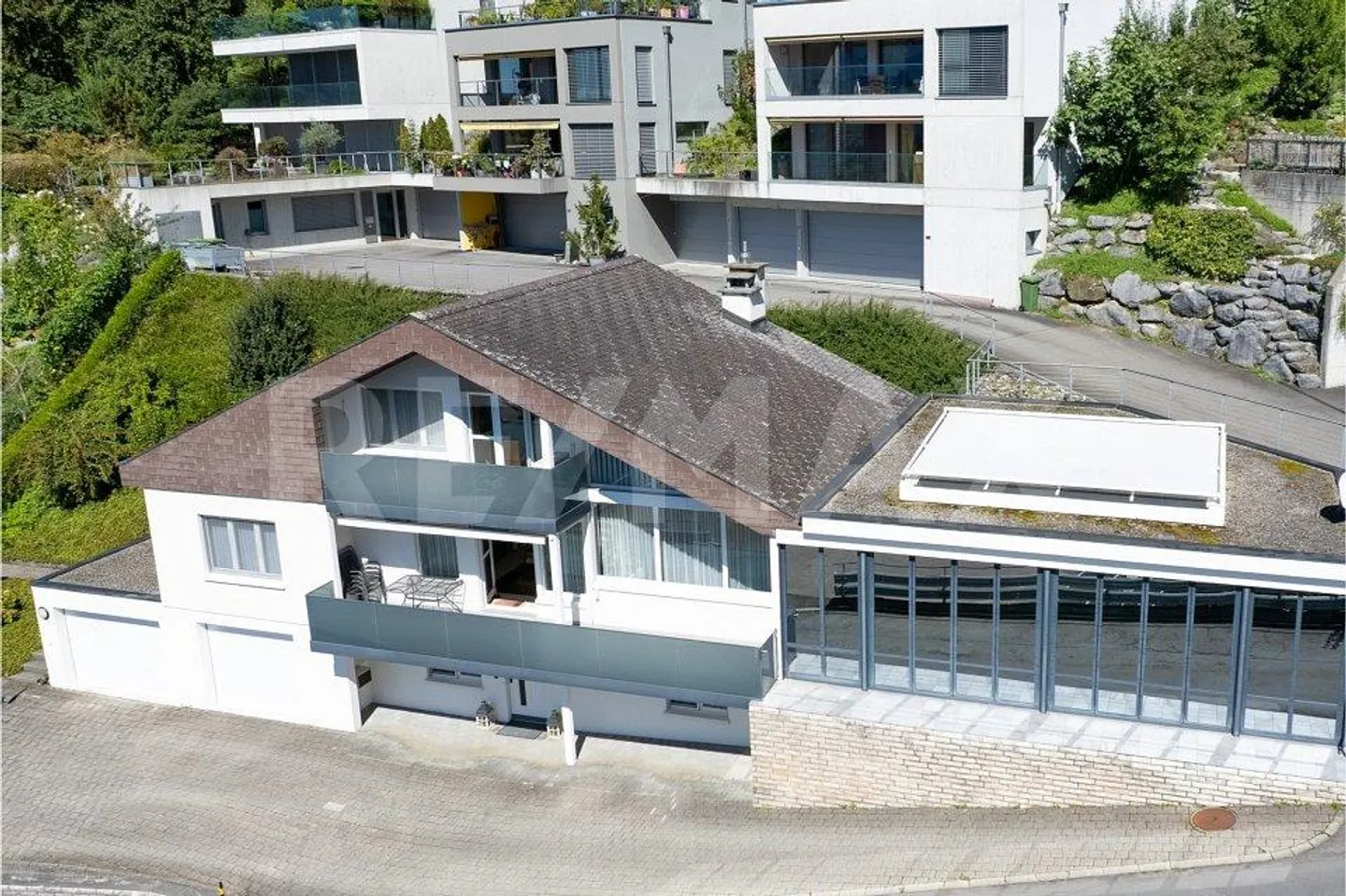 Esclusiva villa unifamiliare di 7 stanze, con piscina interna e giardino d'inverno, 6430 Schwyz - Foto 4 di 13