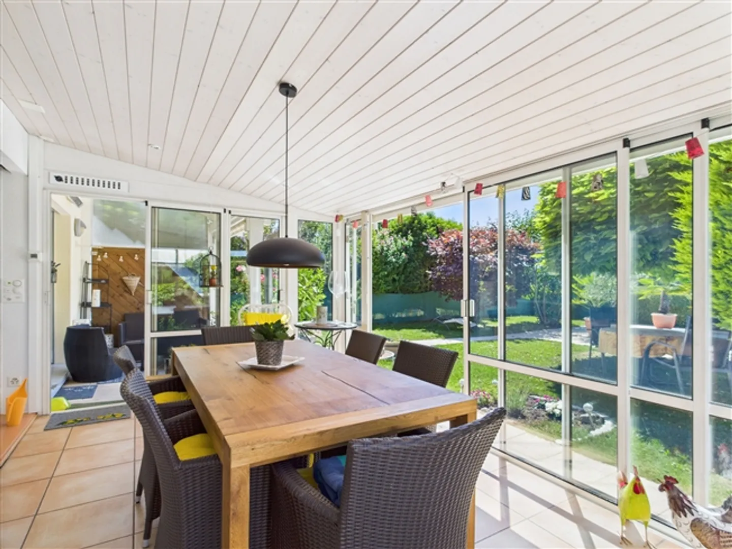 Sogno di casa per famiglie - 5,5 stanze, piscina, giardino e vista sulle montagne - Foto 5 di 9