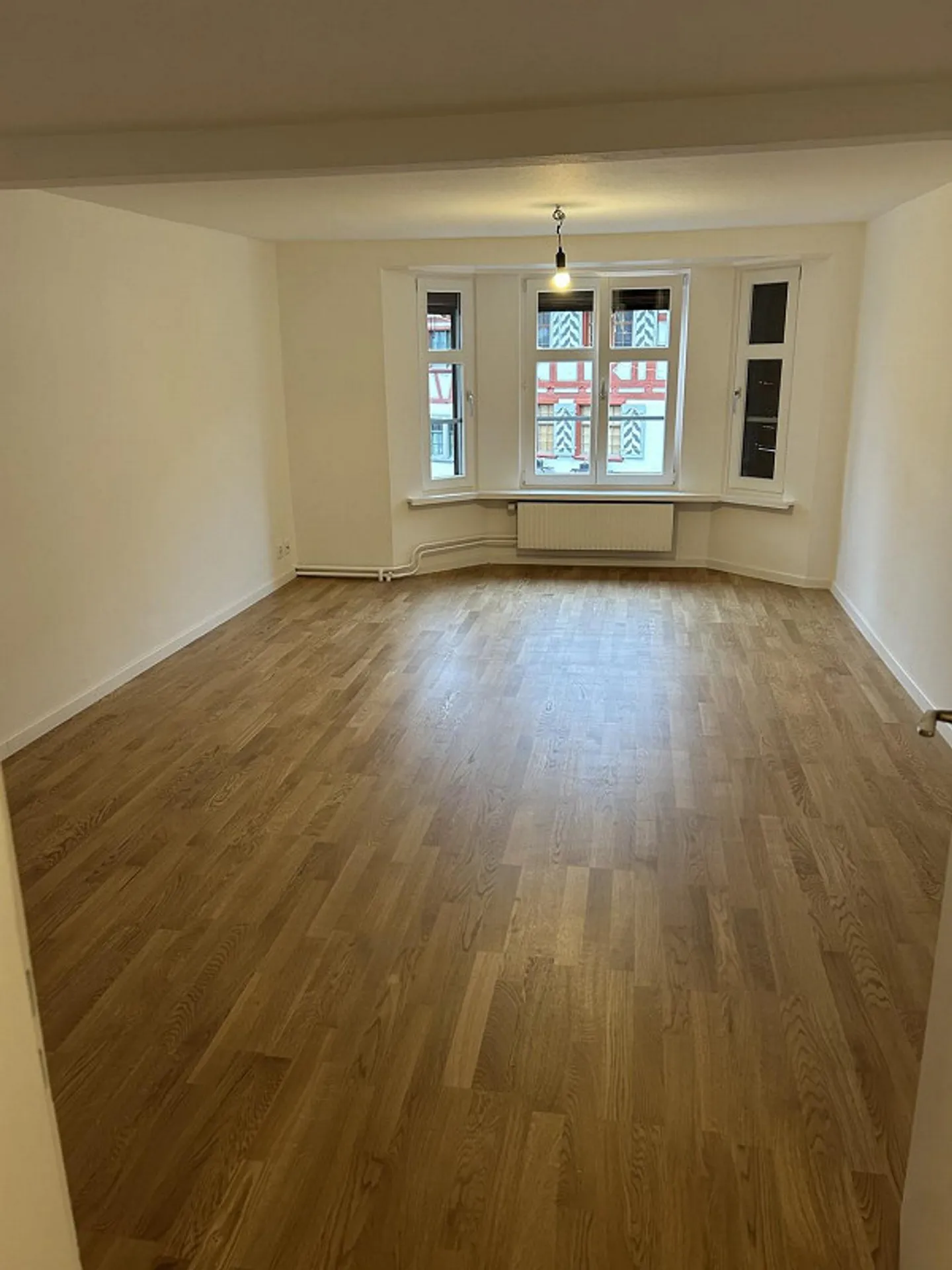 Freshly renovated 2.5-room apartment in the old town of Arbon - Photo 6 of 7