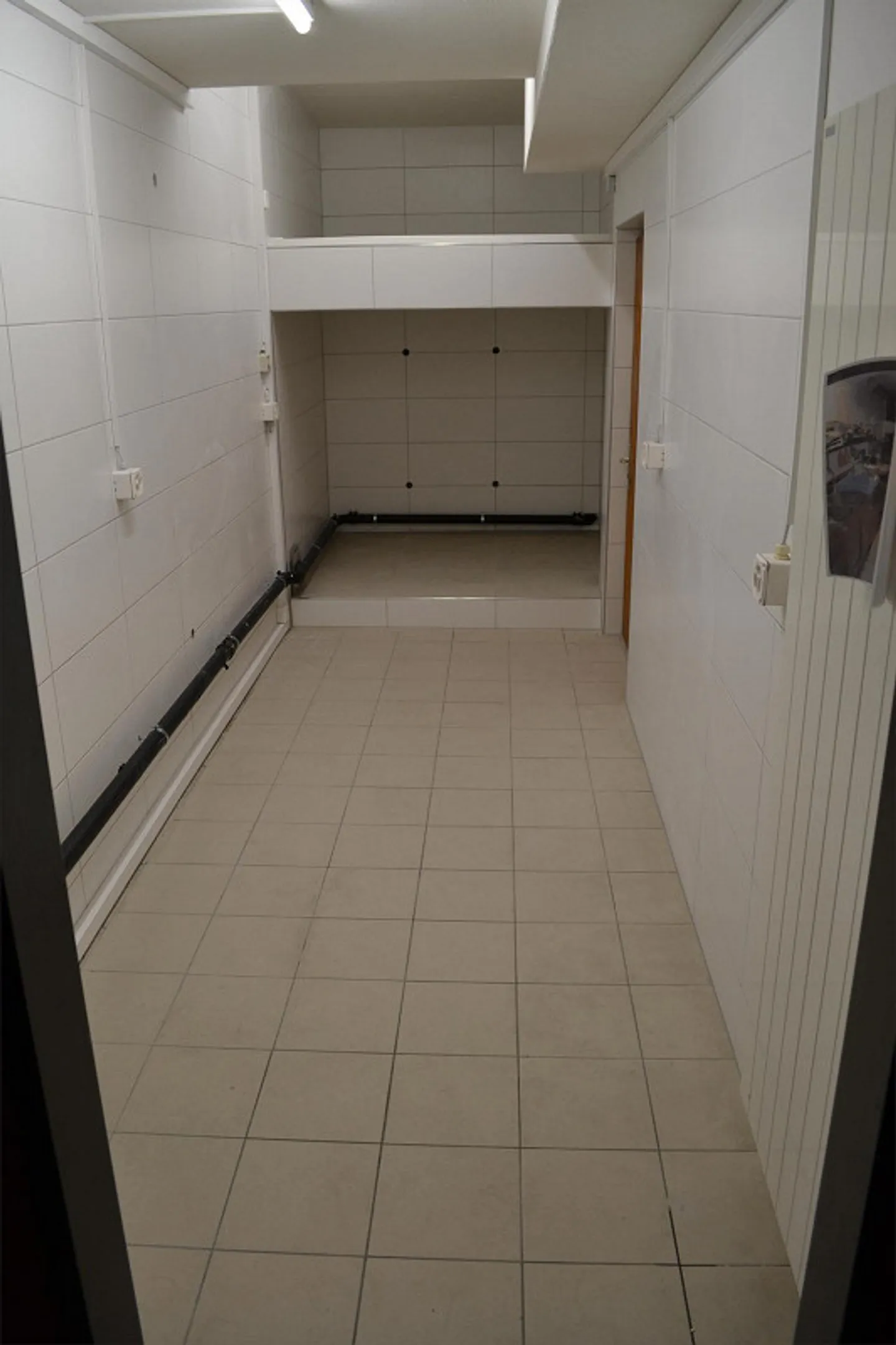 Charming Gastro Local in Root LU for Rent - Photo 5 of 12