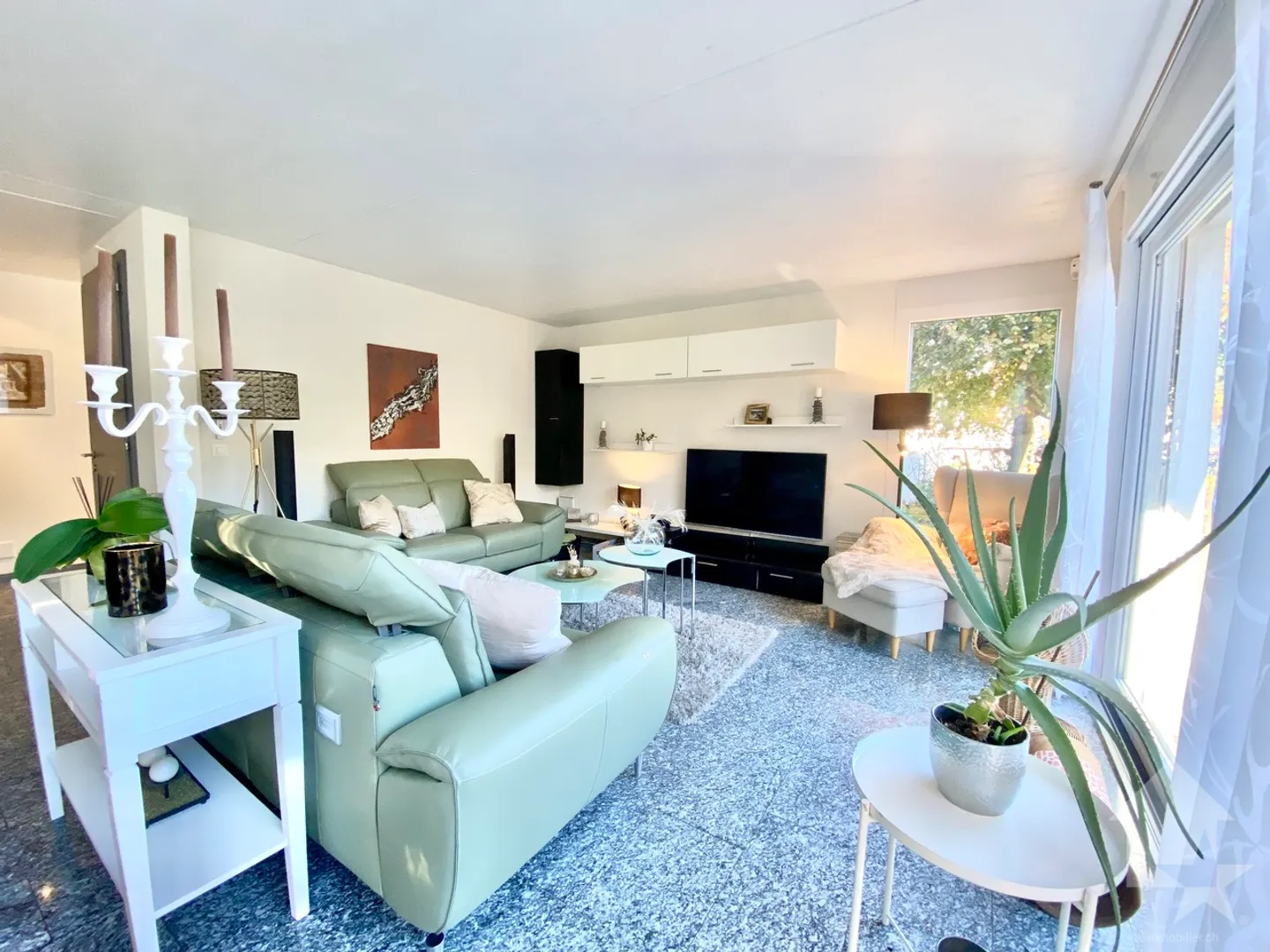 Magnifica villa moderna di 6,5 stanze! - Foto 7 di 35