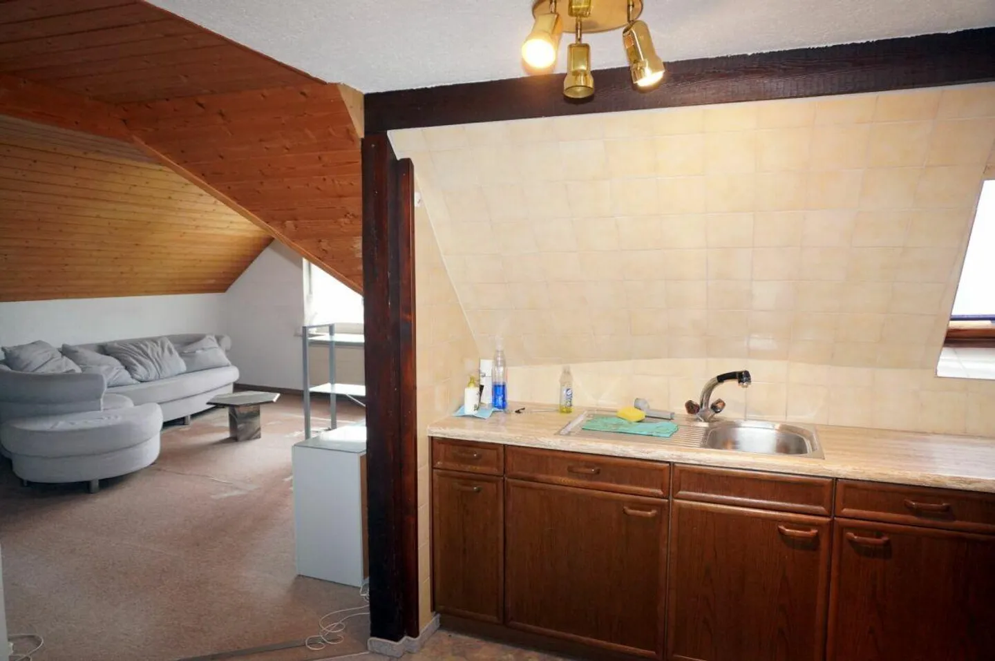 Wohnhaus mit 4 Wohneinheiten und Restaurant - Foto 5 von 22
