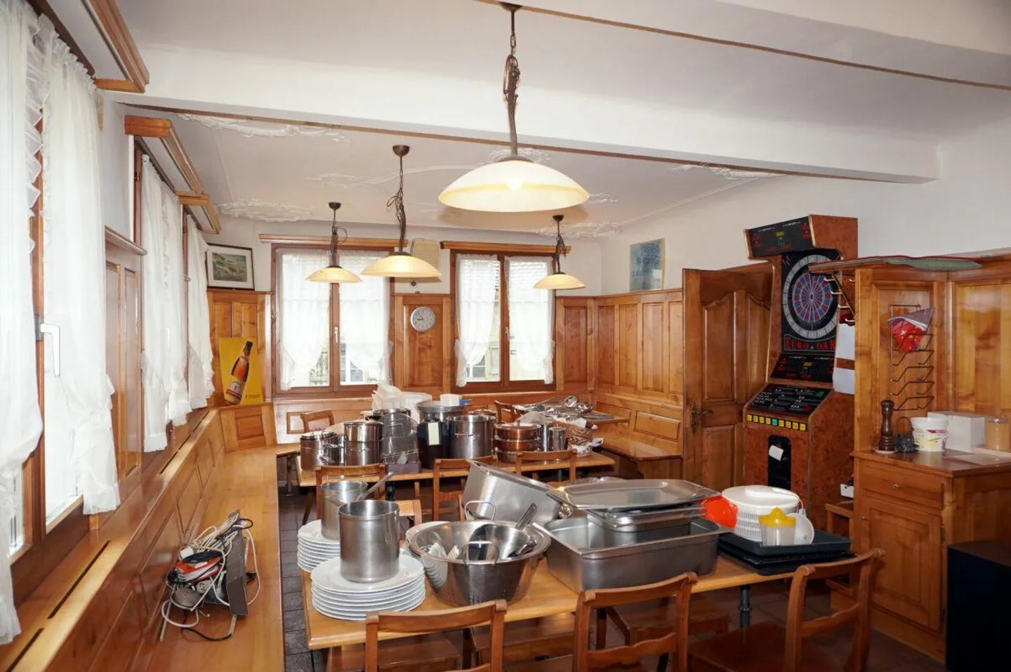 Wohnhaus mit 4 Wohneinheiten und Restaurant - Foto 13 von 22