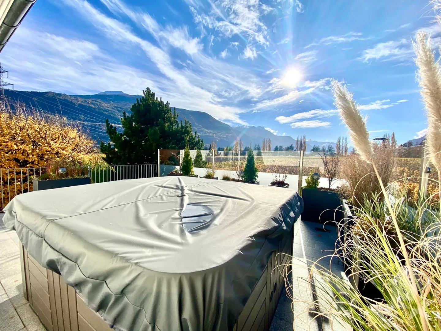 Magnifica villa moderna di 6,5 stanze! - Foto 22 di 35