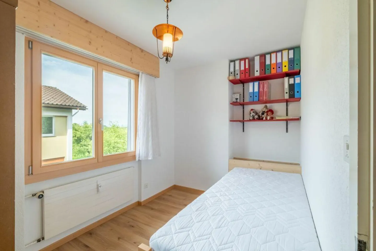 Semi-Detached House in a Quiet Location - Nature-Friendly Living for Families - Photo 8 of 20