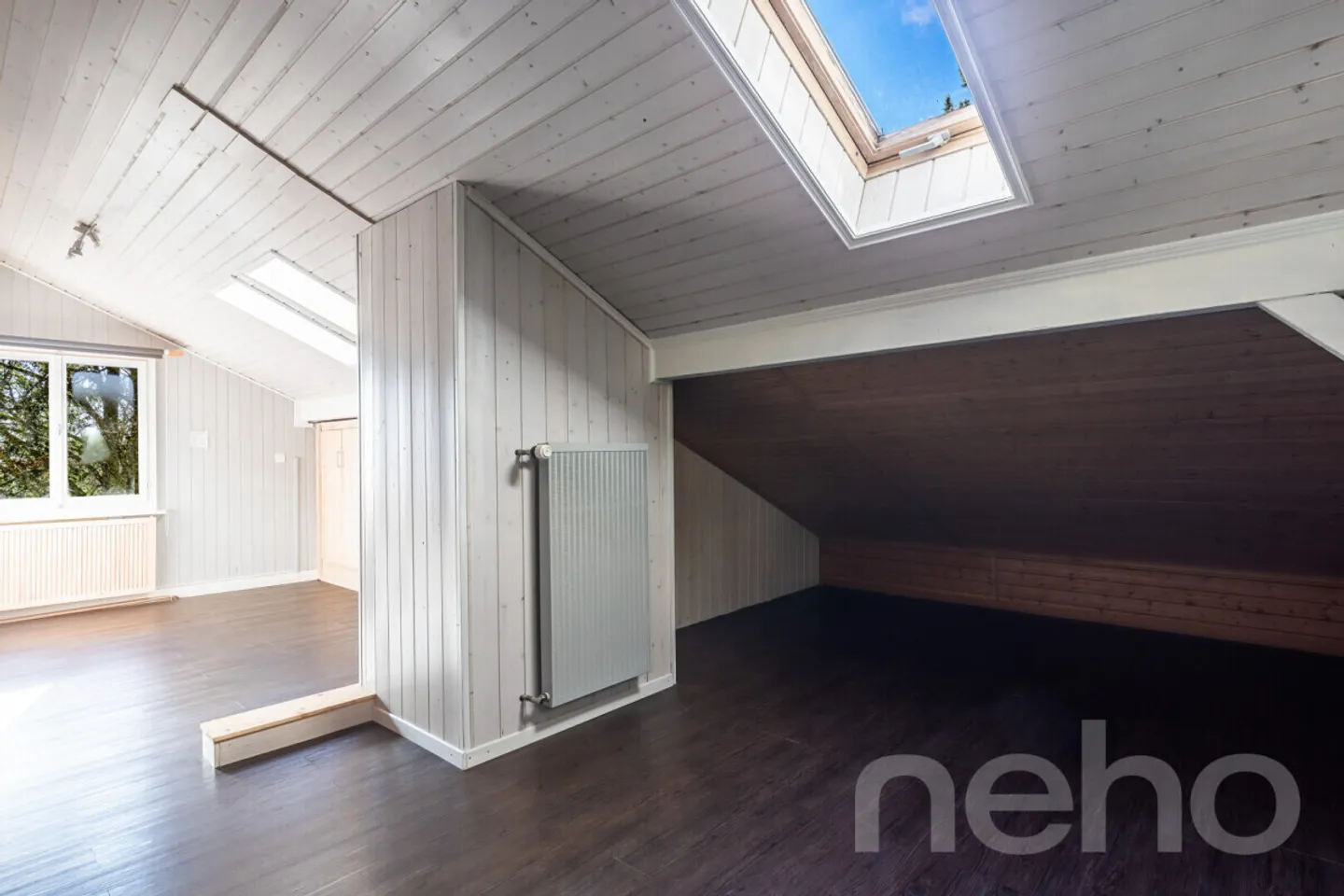 Chalet d?exception à St-Cergue, vue panoramique lac et montagnes - Photo 6 sur 9