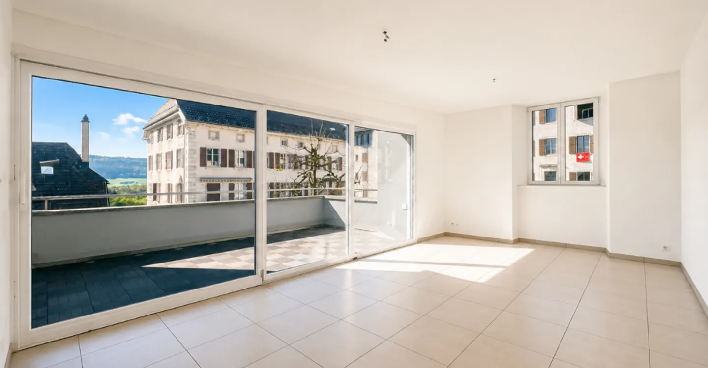 Geräumige und helle 5,5-Zimmer-Wohnung mit Terrasse - Foto 4 von 13
