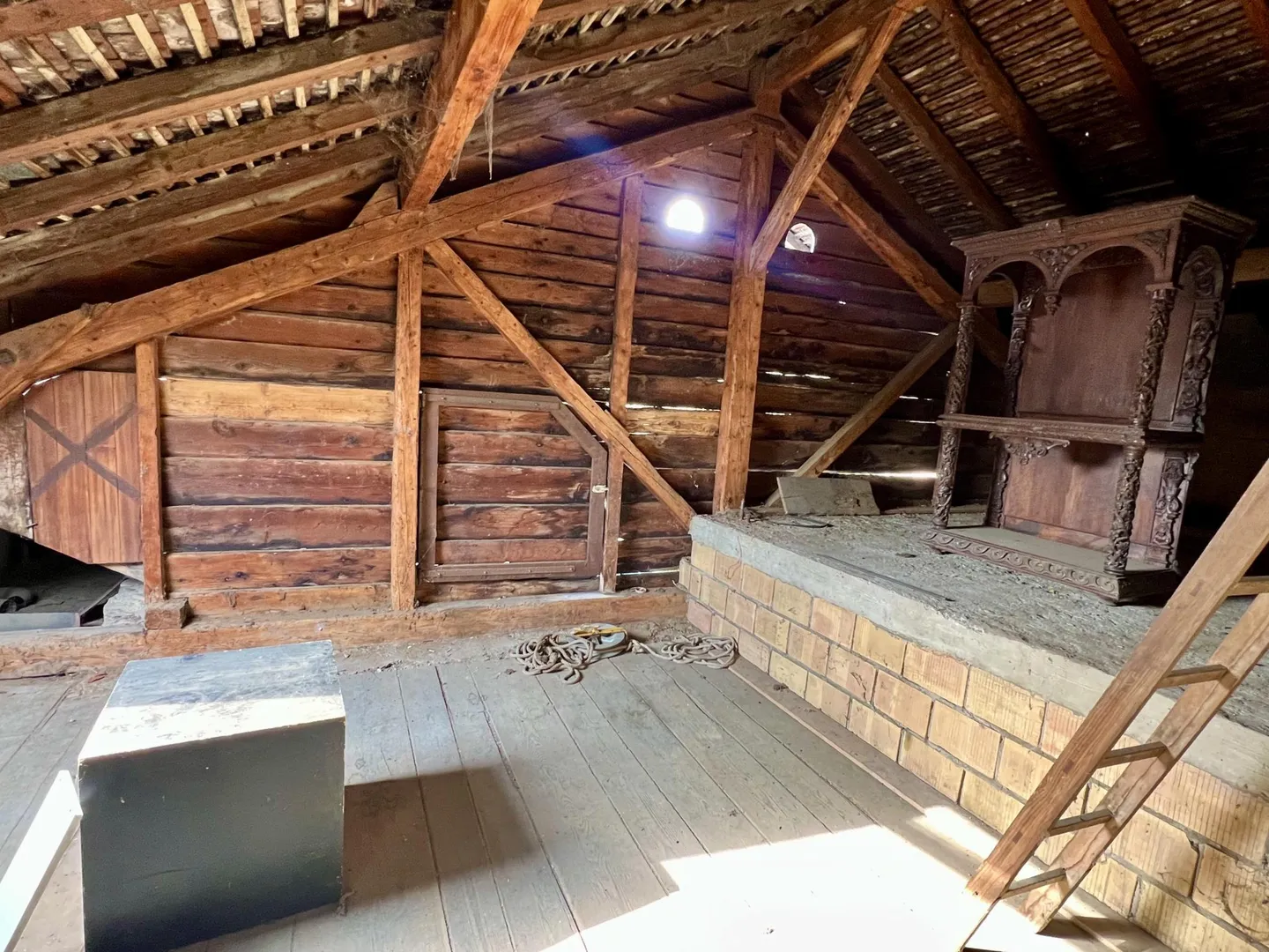 Esclusivo: Casa di villaggio con due appartamenti, 11 stanze / 6 camere da letto - Foto 8 di 12