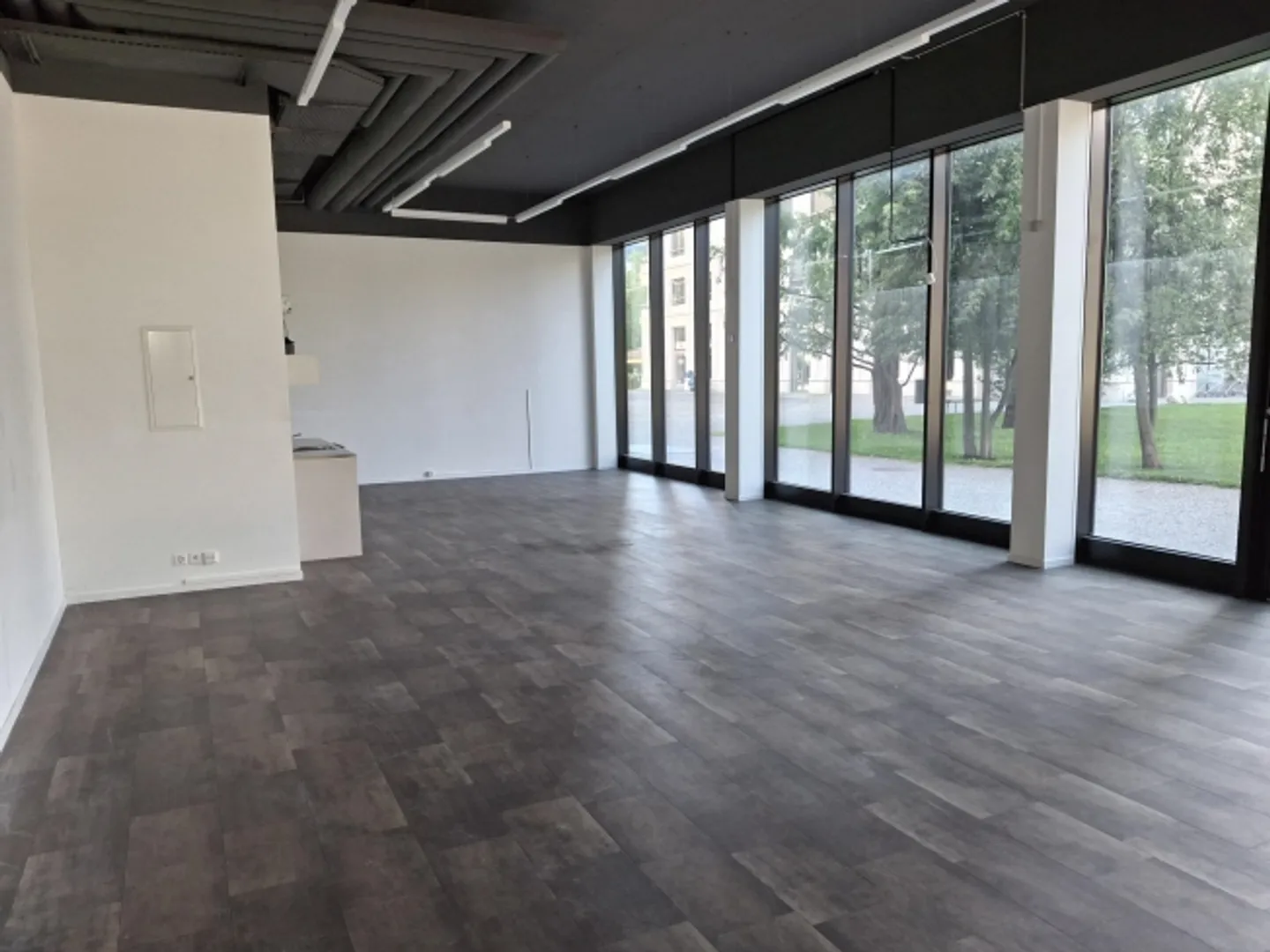 Edificio ad uso misto in affitto - Foto 4 di 6