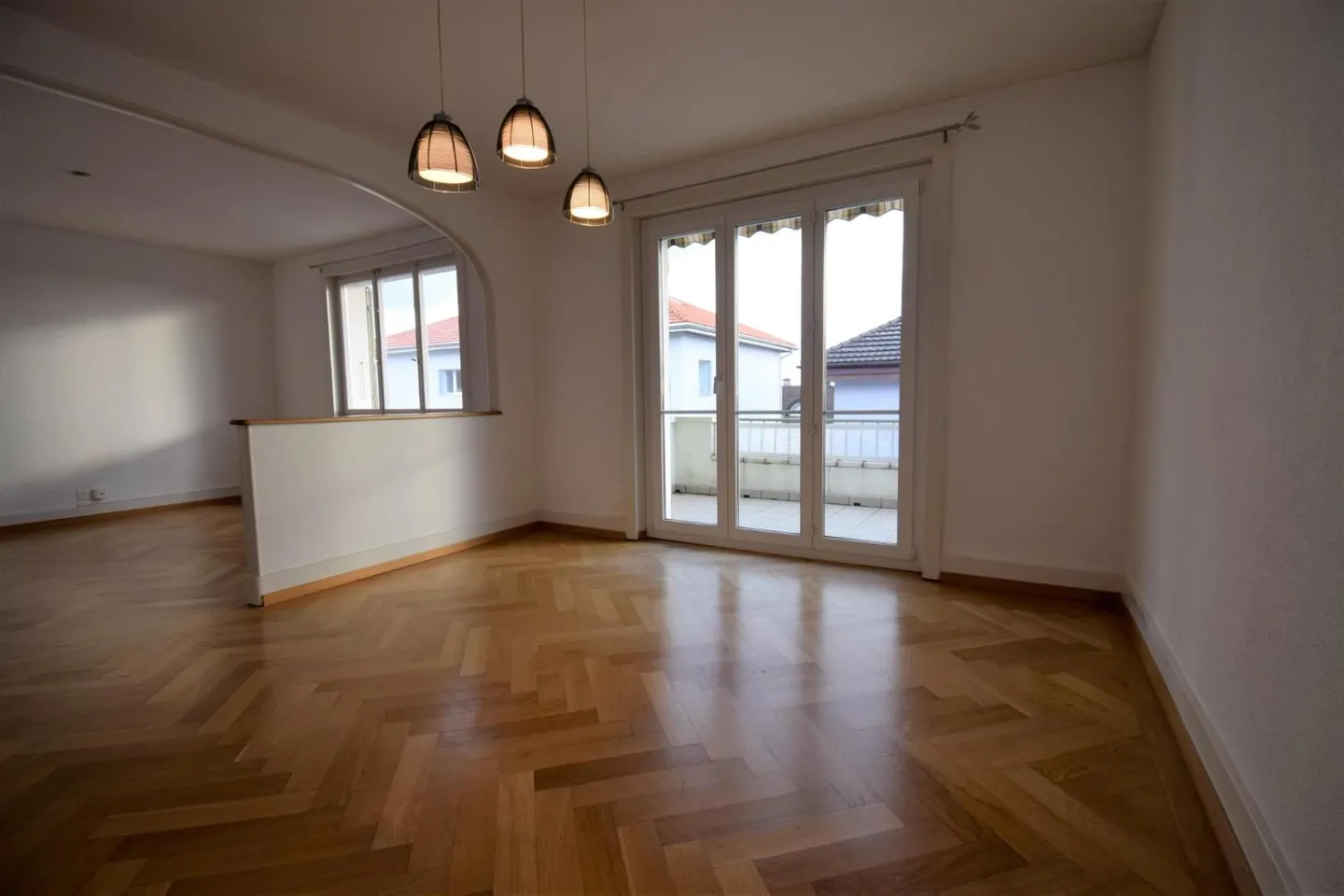 Appartement spacieux avec vue sur le lac - Photo 1 sur 9