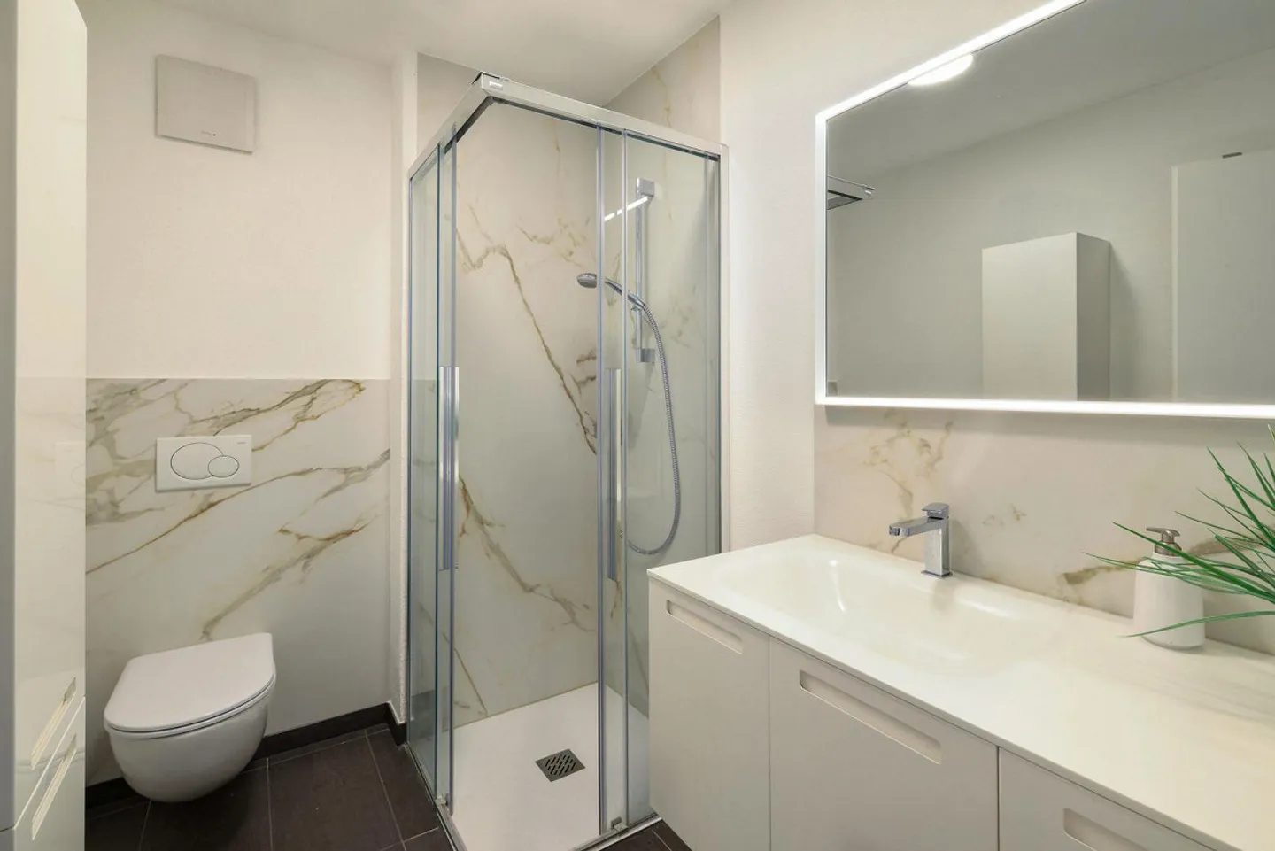 Luxuriöses Attika-Apartment in Locarno - Foto 20 von 24