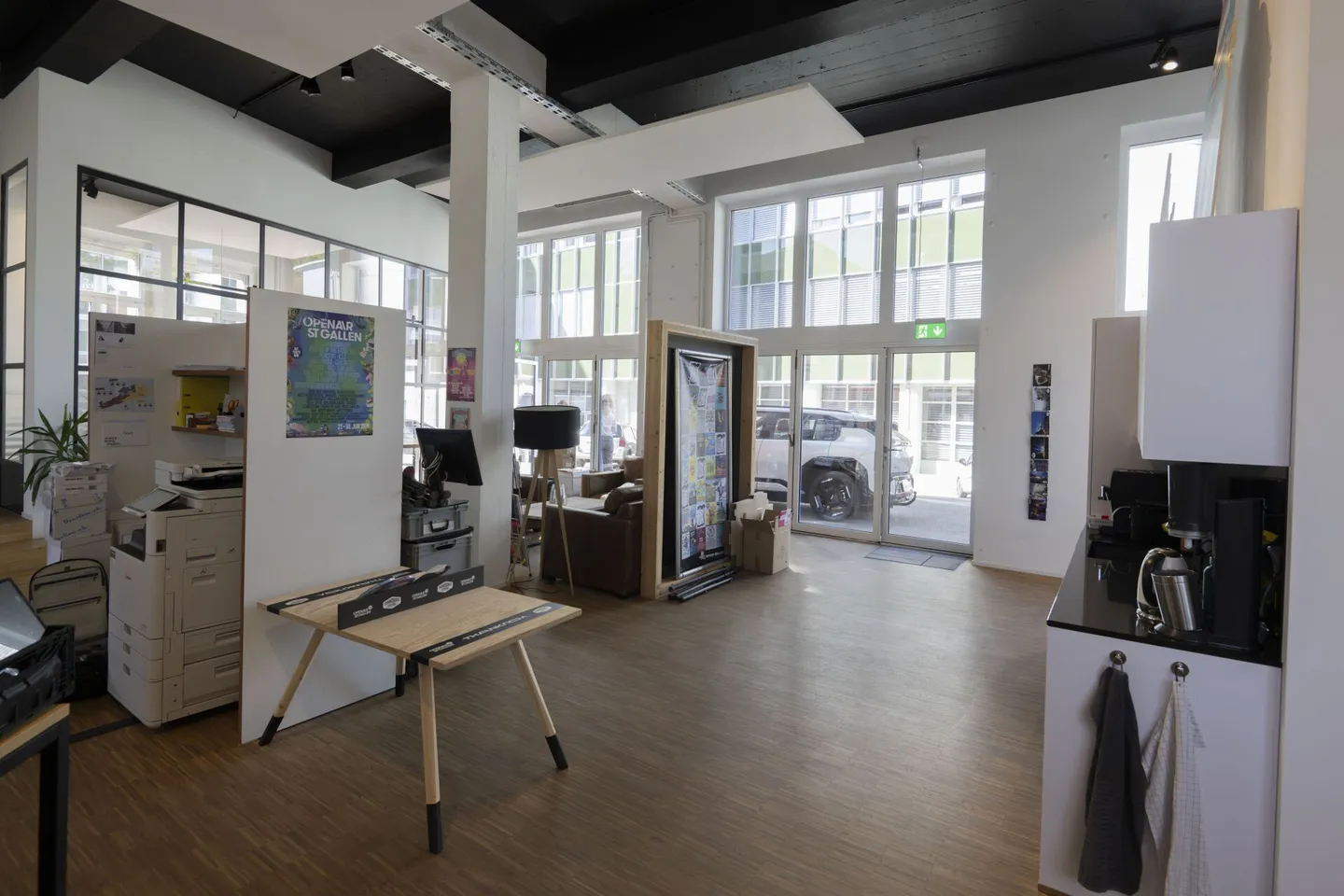 Spazio commerciale attraente al piano terra/primo piano - moderno e versatile - Foto 5 di 8