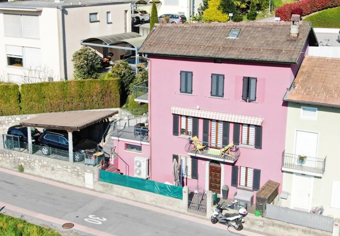 Élégante maison tessinoise, rénovée dans la nature - Photo 3 sur 27