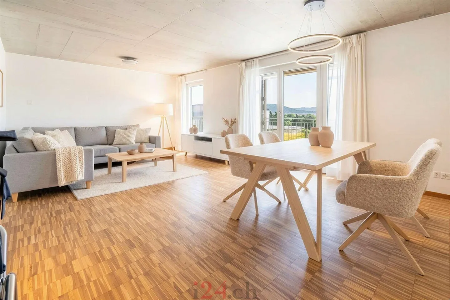 Bright 4.5-room apartment with terrace - Photo 4 of 9