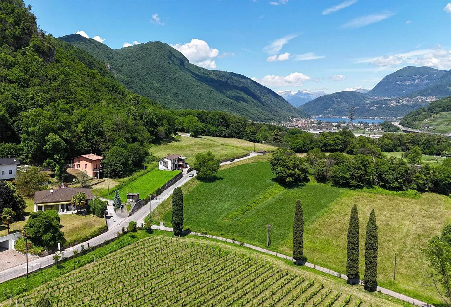 Élégante maison tessinoise, rénovée dans la nature - Photo 1 sur 27