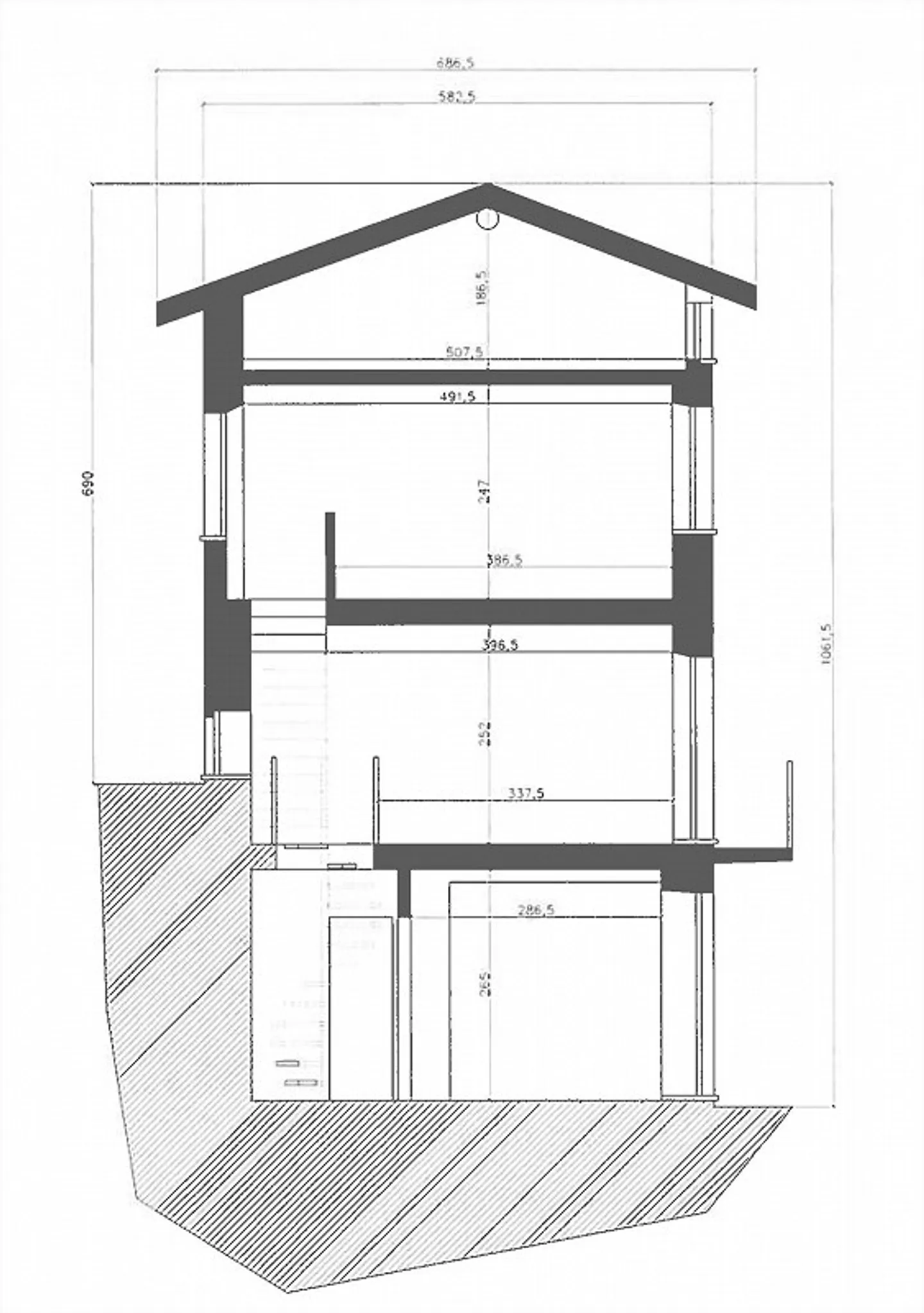Élégante maison tessinoise, rénovée dans la nature - Photo 24 sur 27