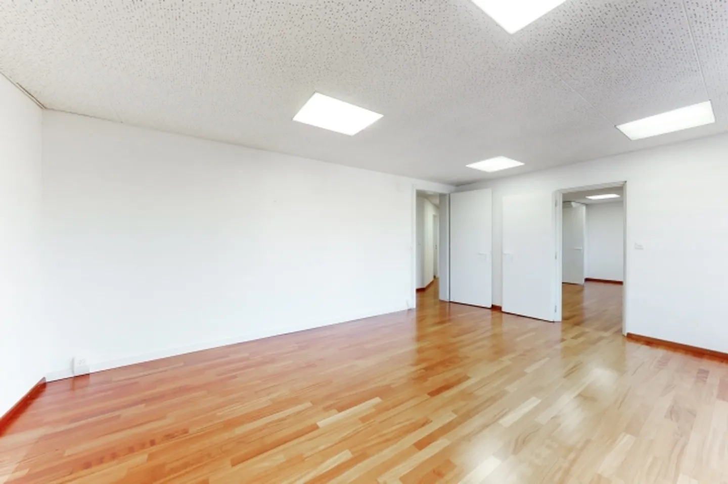 «Positionnez votre succès en centre ville de Fribourg» - Photo 3 sur 11