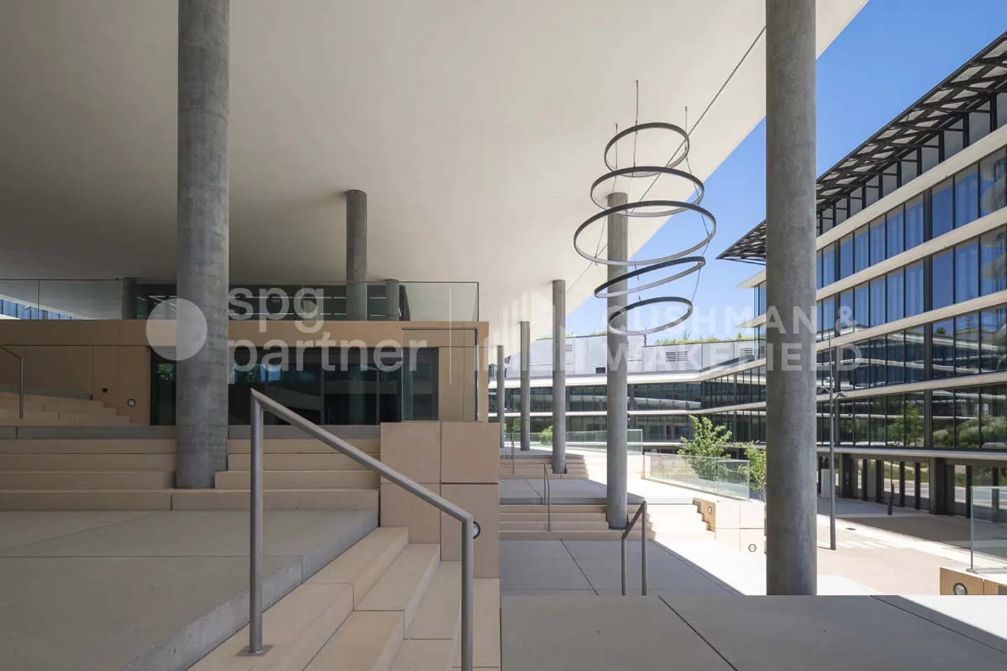 Bureaux à louer dans un bâtiment nouveau et représentatif - Photo 7 sur 13