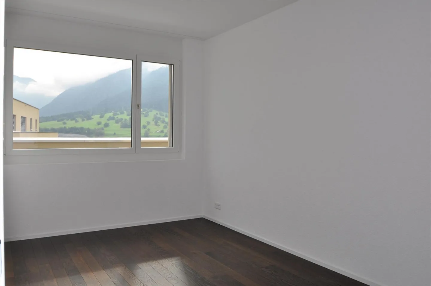 Attractive 3.5-room penthouse apartment for rent - Photo 8 of 10