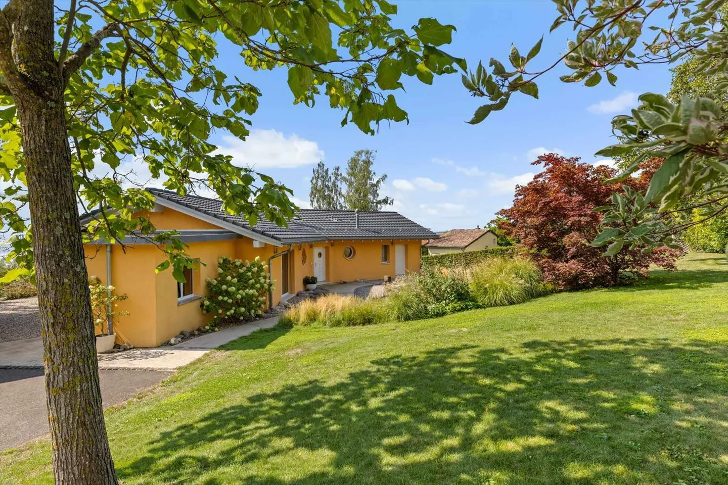 Villa idealmente situata in prima linea sul lago - Foto 13 di 13
